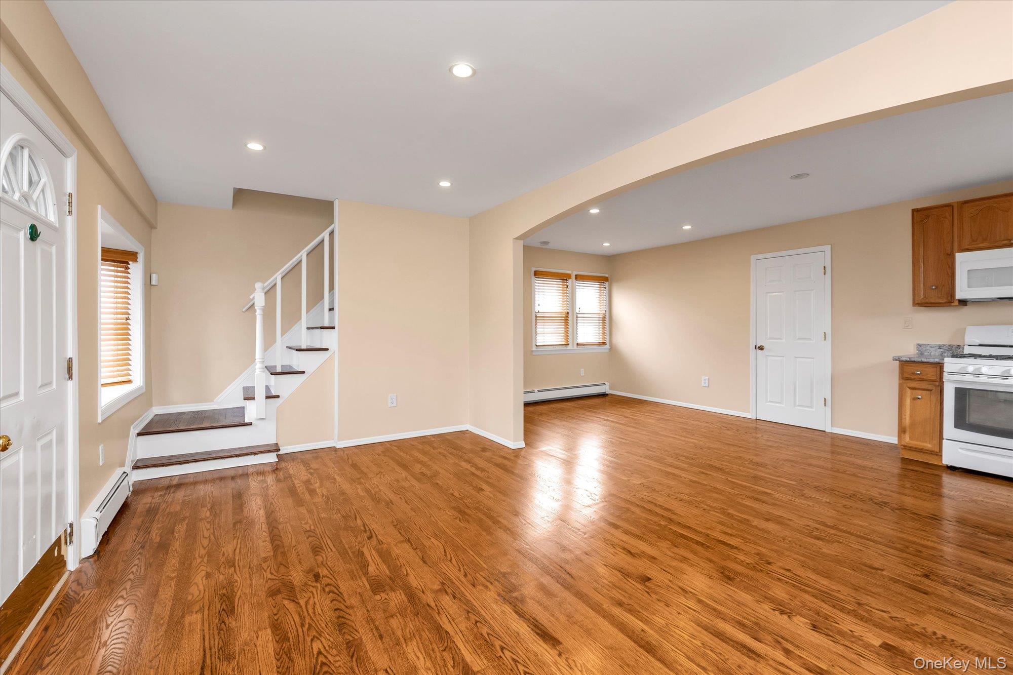 #4 photo, 13 7th Street, Bayville , NY 11709