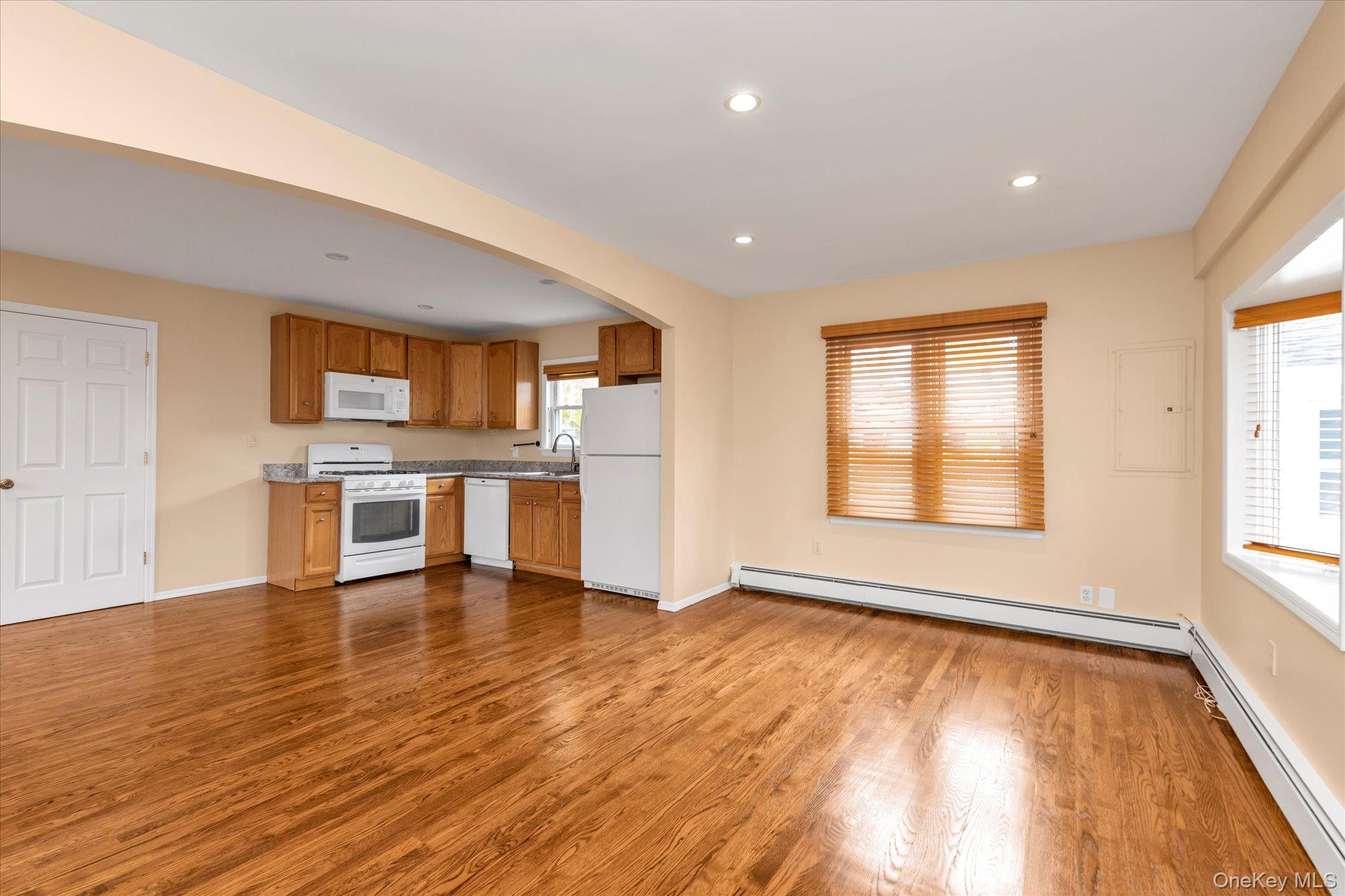 #5 photo, 13 7th Street, Bayville , NY 11709