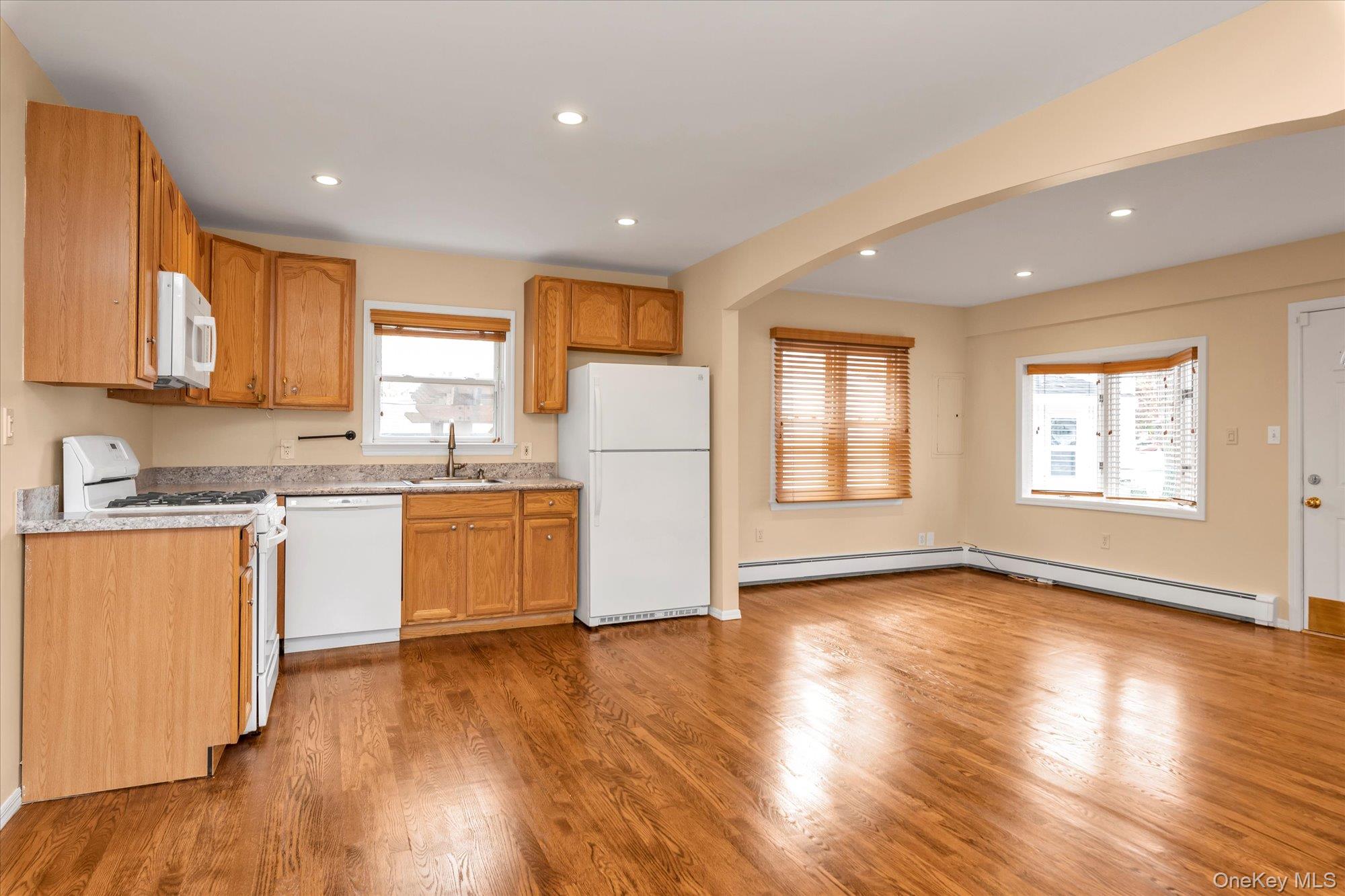 #7 photo, 13 7th Street, Bayville , NY 11709