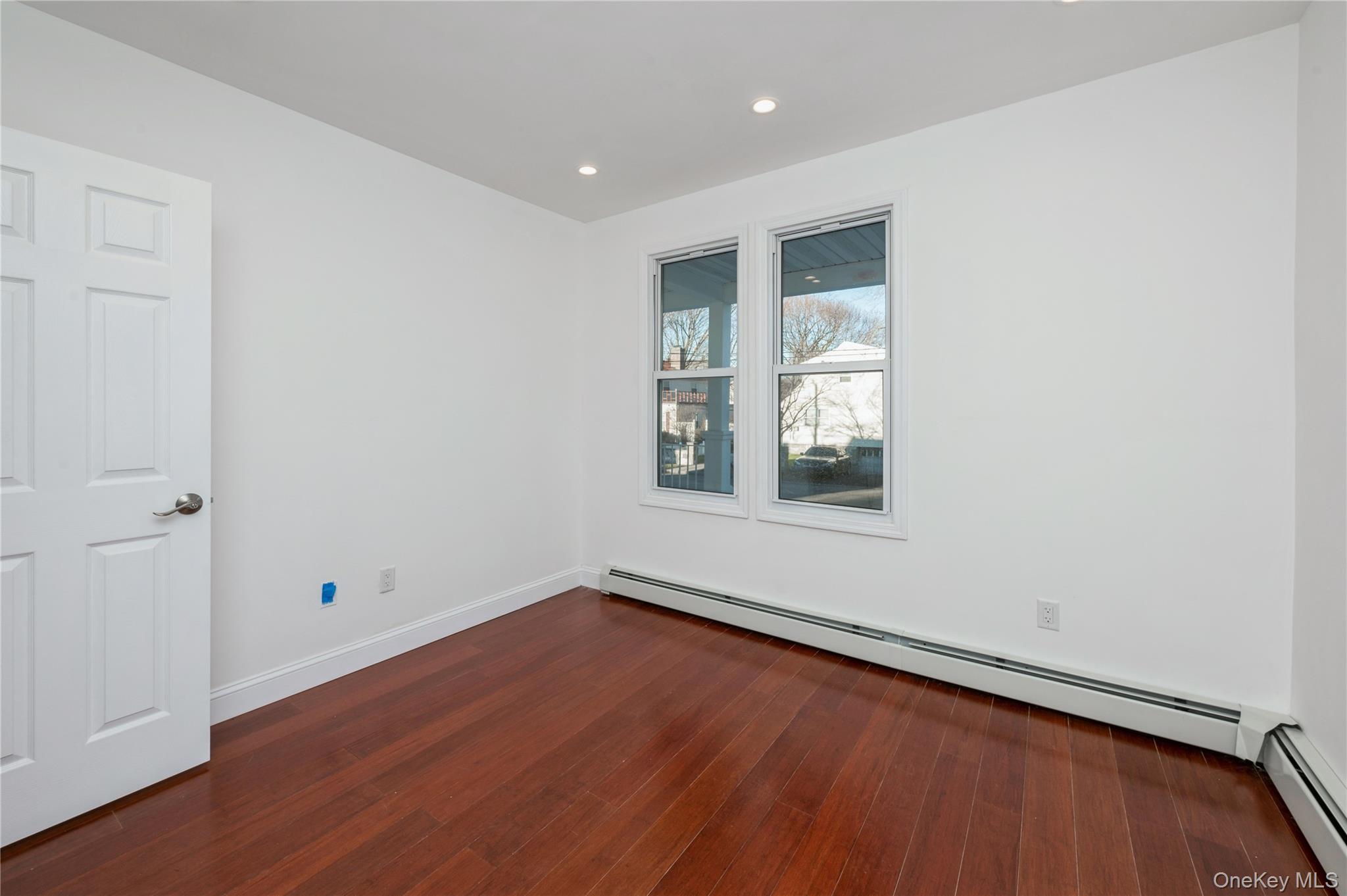 #4 photo, 59 Longdale Avenue, White Plains , NY 10607