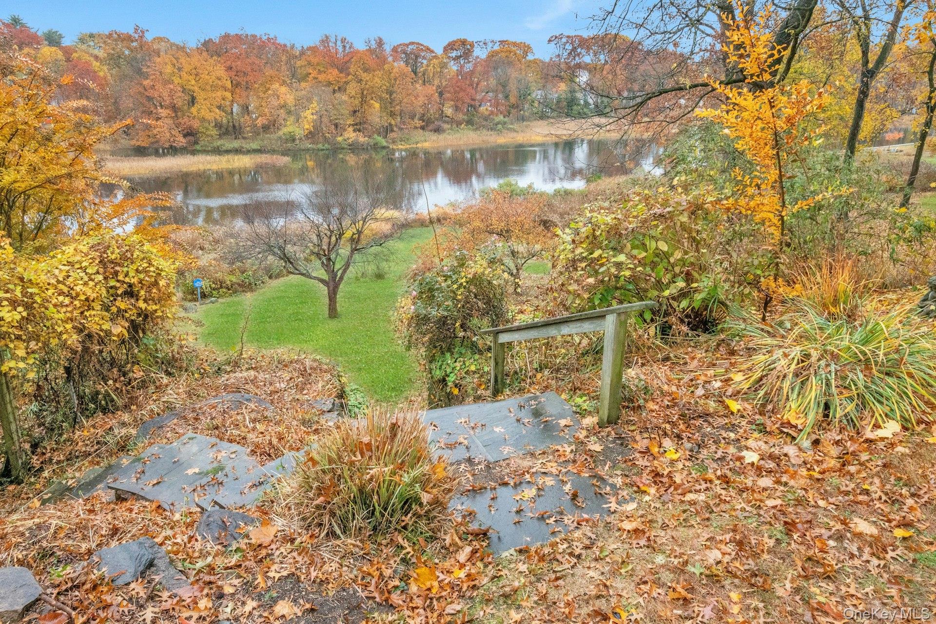 #1 photo, 733 Stuart Avenue, 纽约州 Mamaroneck , NY 10543