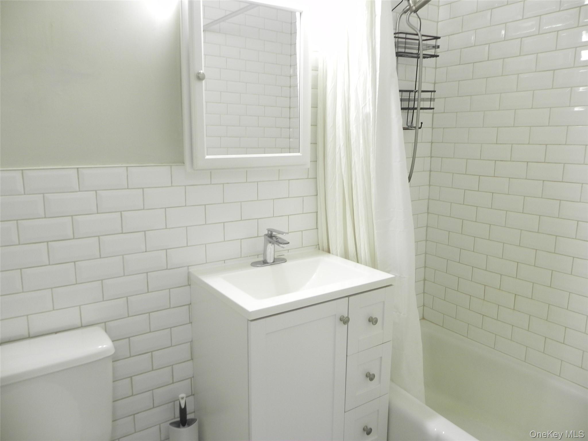 #19 photo, 1 Consulate Drive, Tuckahoe , NY 10707