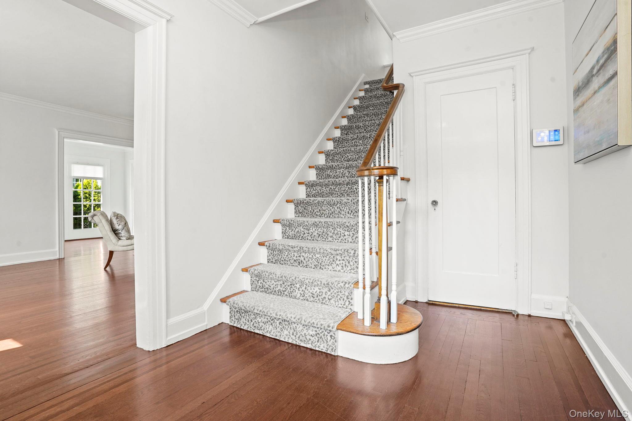 #7 photo, 16 Lyons Place, Larchmont , NY 10538