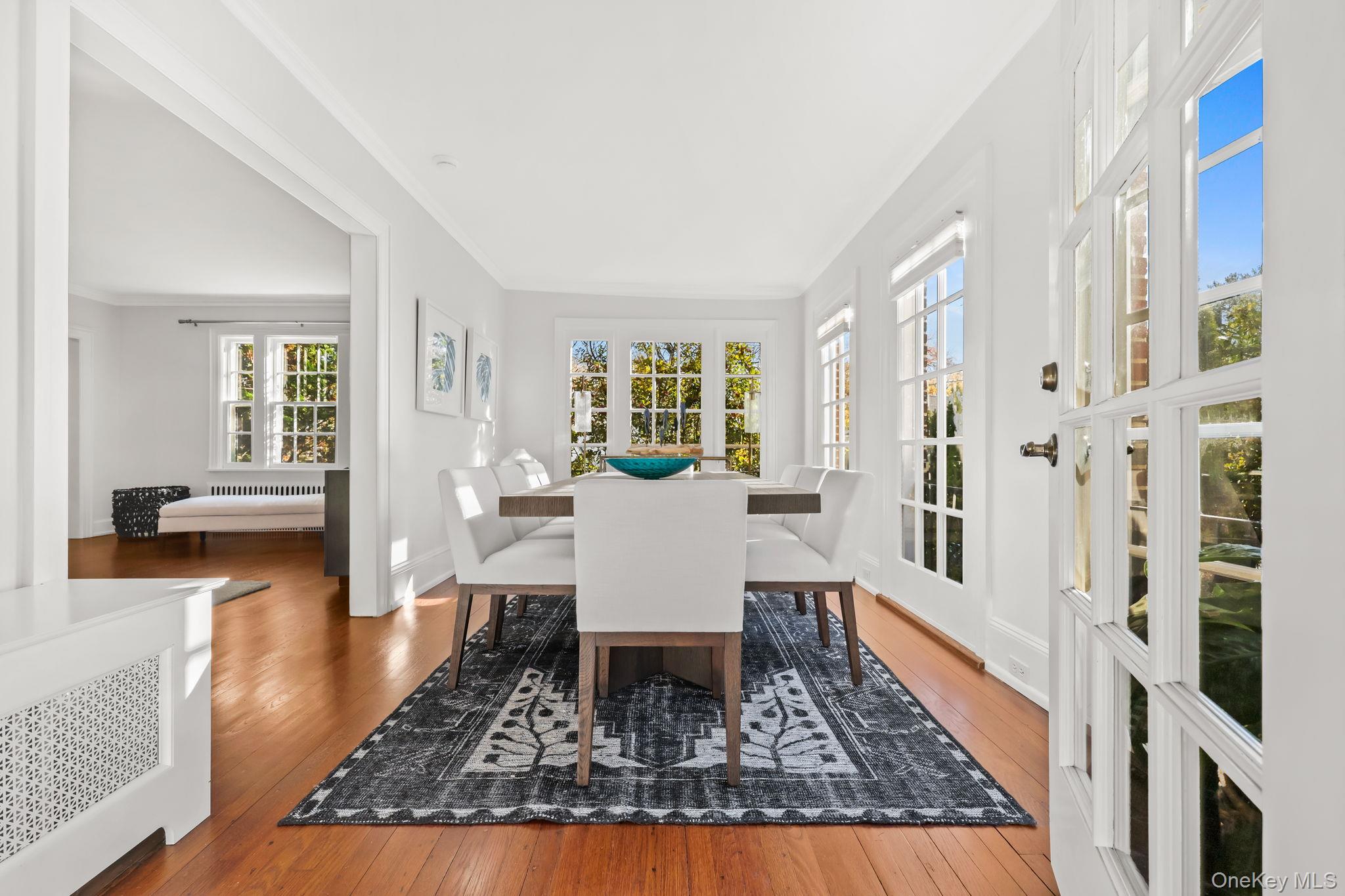 #8 photo, 16 Lyons Place, Larchmont , NY 10538