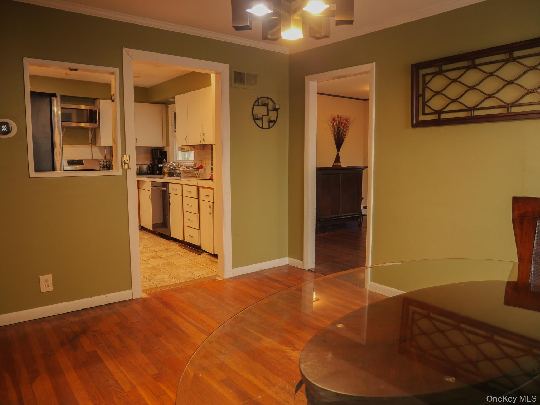 #5 photo, 50 Kent Road, White Plains , NY 10603