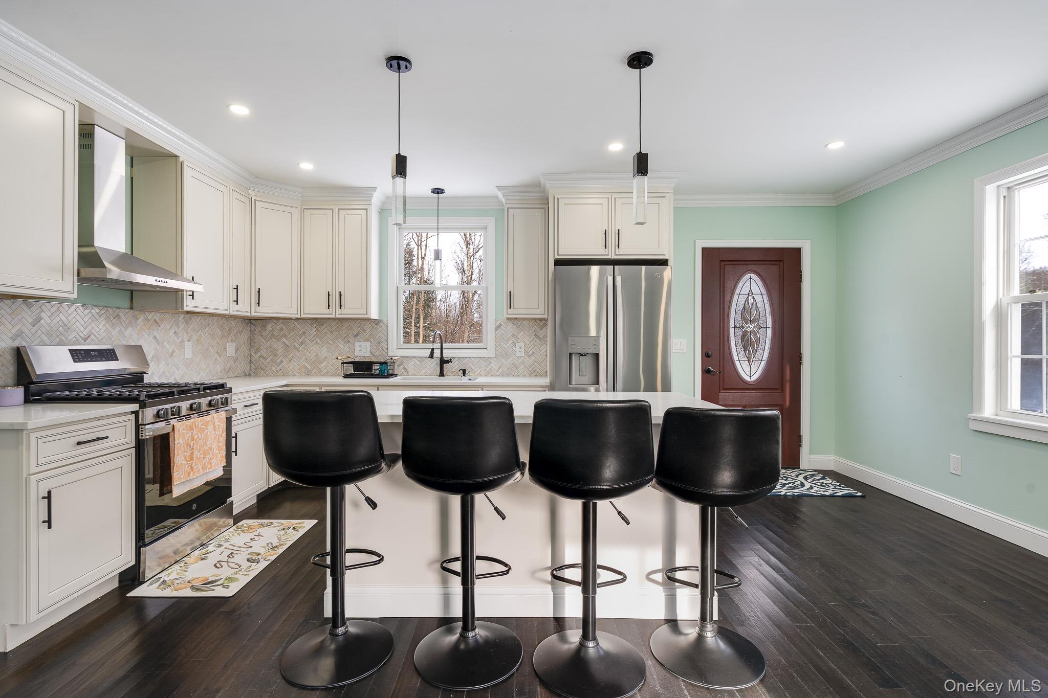 #11 photo, 104 S Quaker Lane, Hyde Park , NY 12538