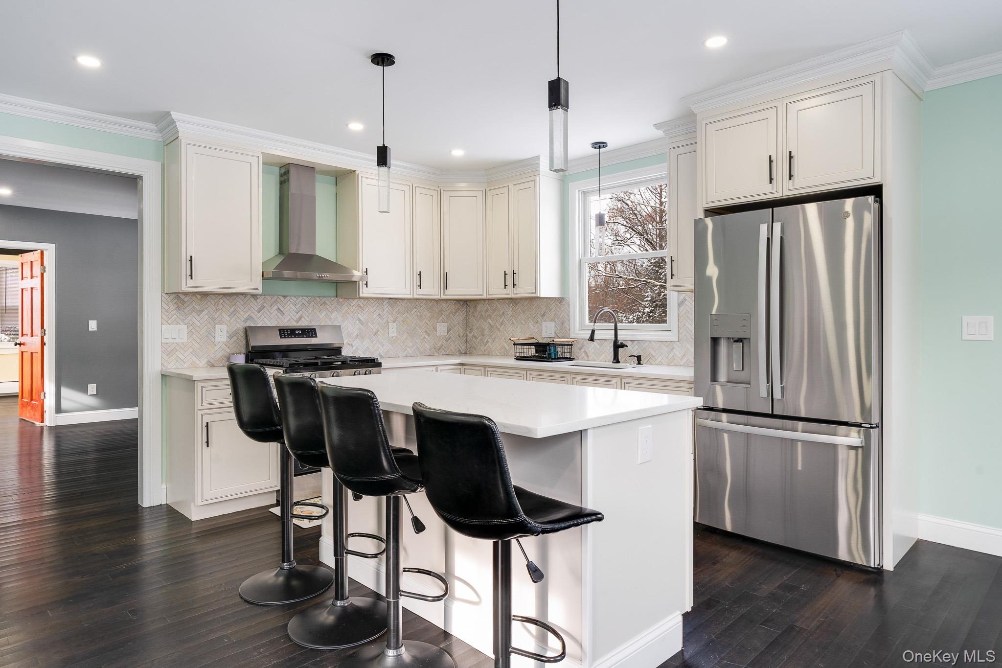 #13 photo, 104 S Quaker Lane, Hyde Park , NY 12538