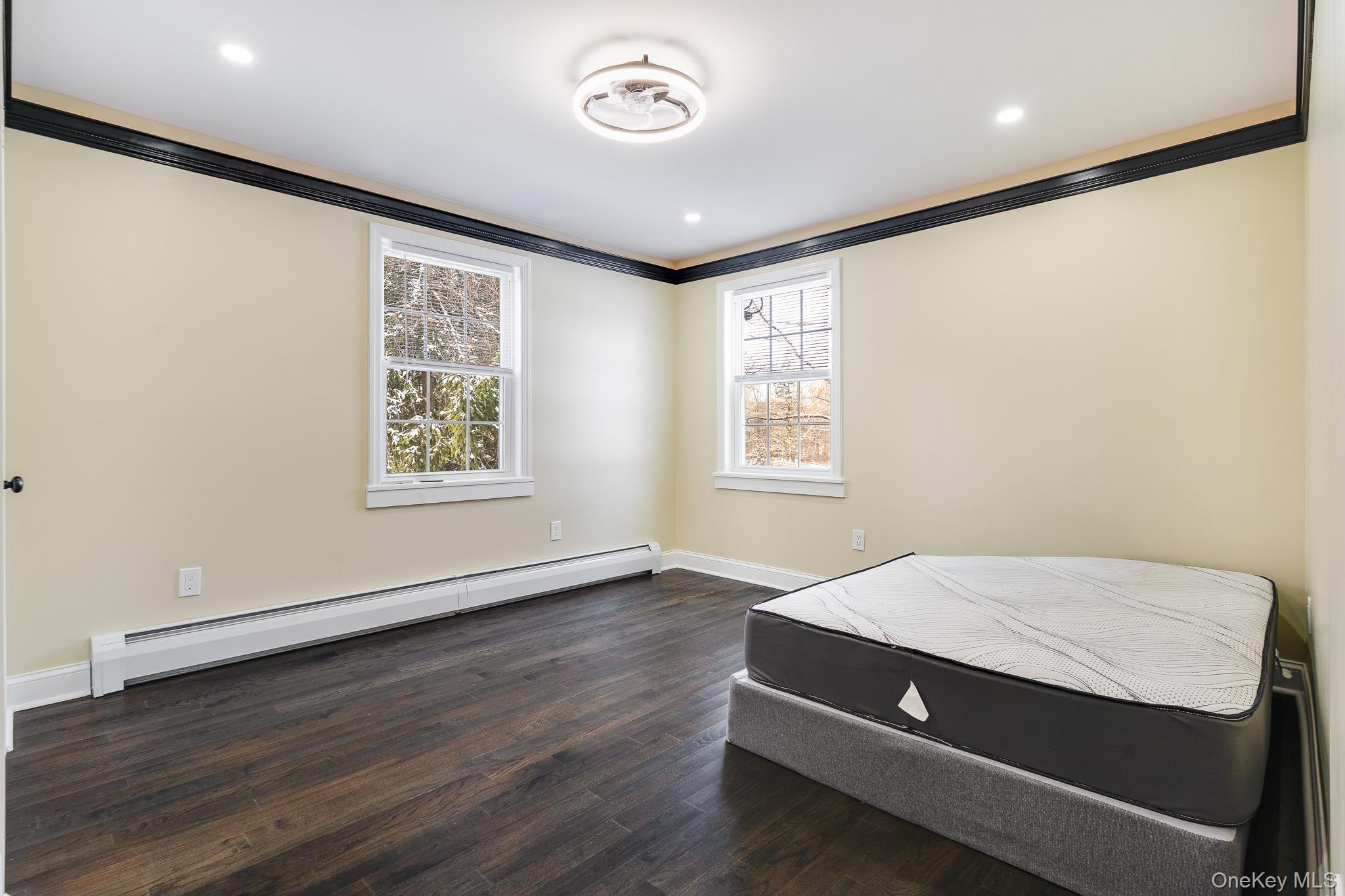 #19 photo, 104 S Quaker Lane, Hyde Park , NY 12538