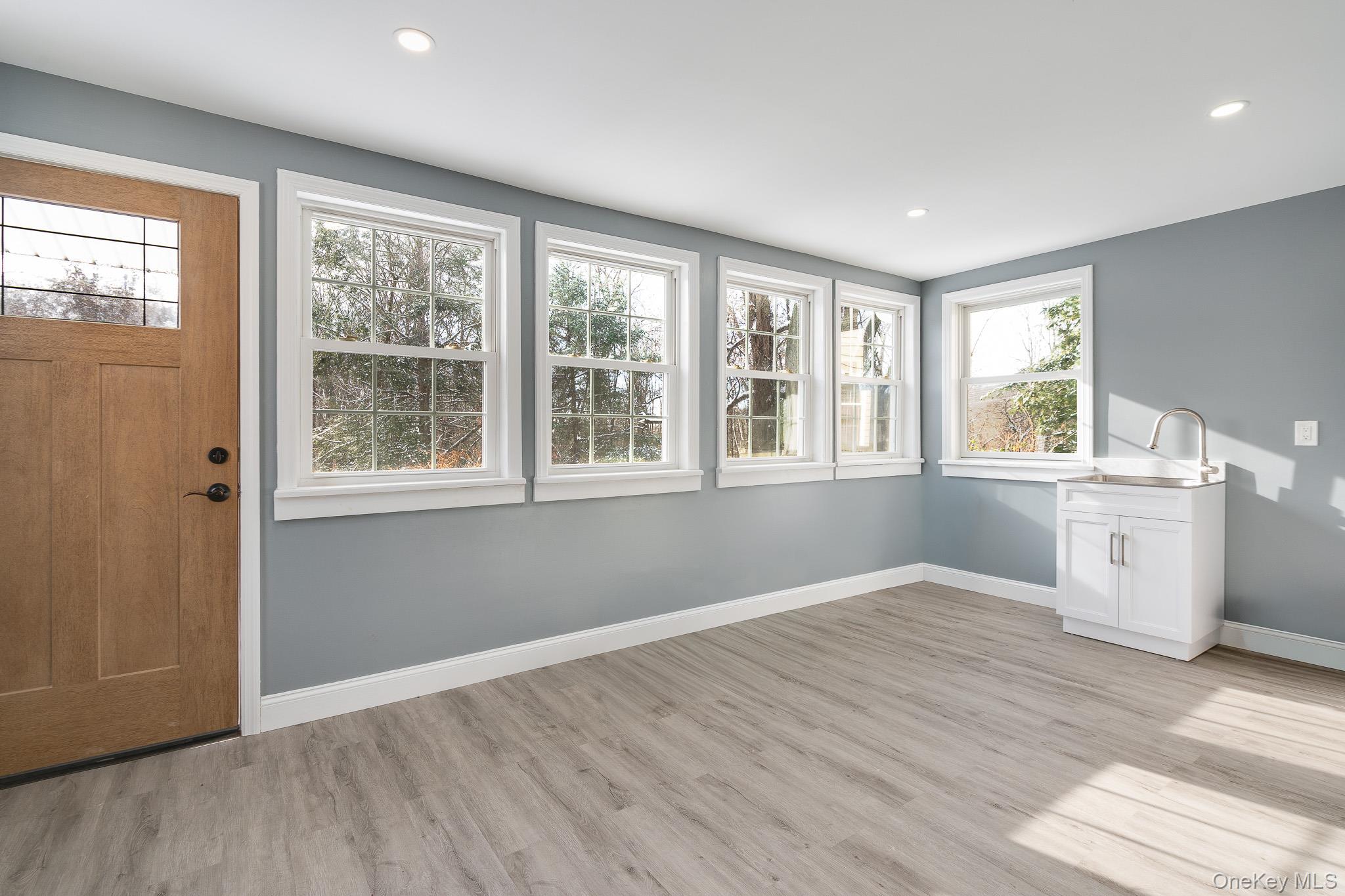 #9 photo, 104 S Quaker Lane, Hyde Park , NY 12538