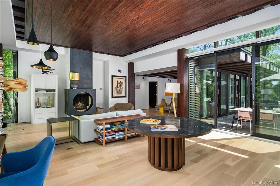 #19 photo, 971 Fenimore Road, Larchmont , NY 10538