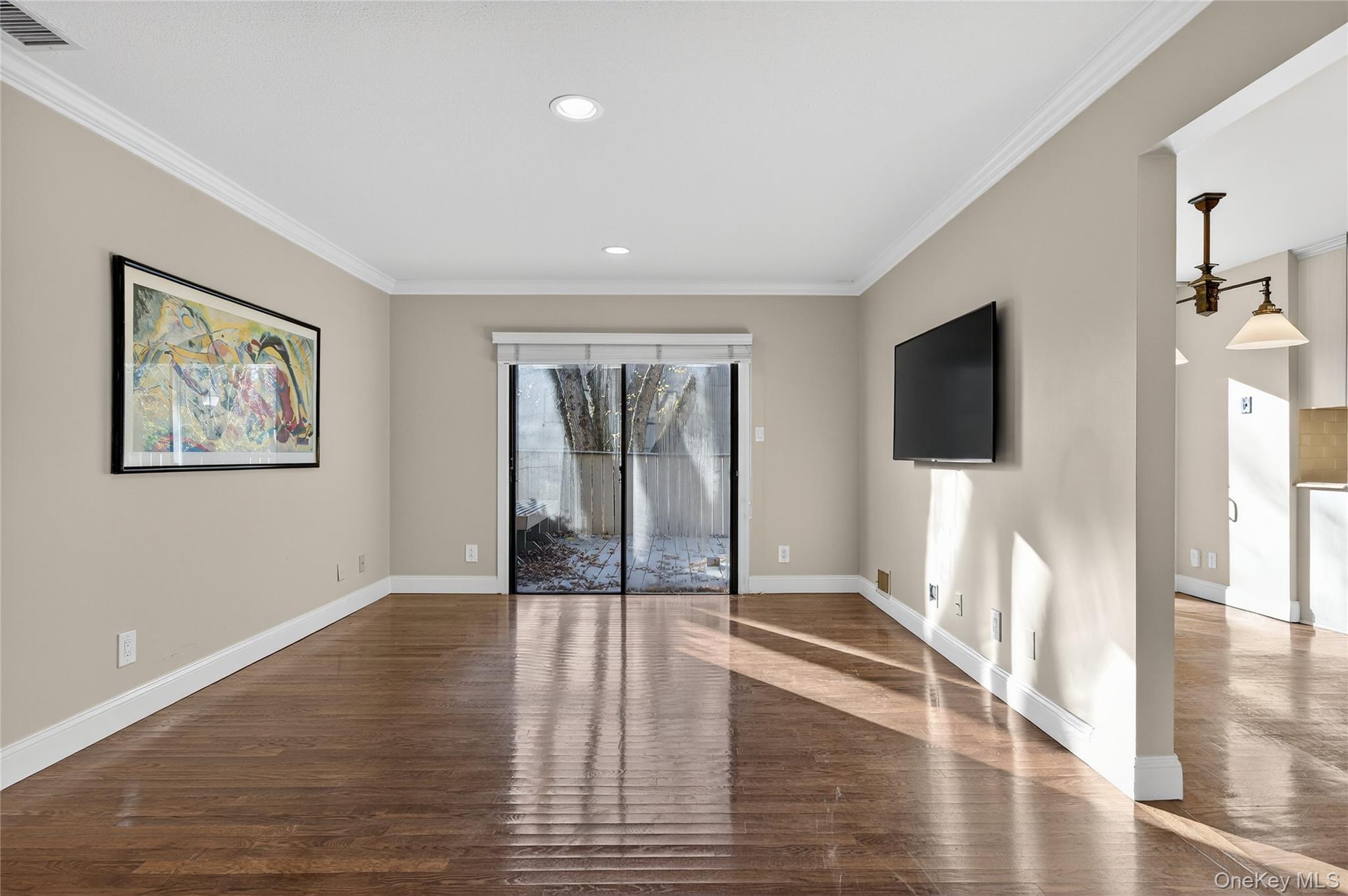 #13 photo, 7 Meadowood Drive, Jericho , NY 11753