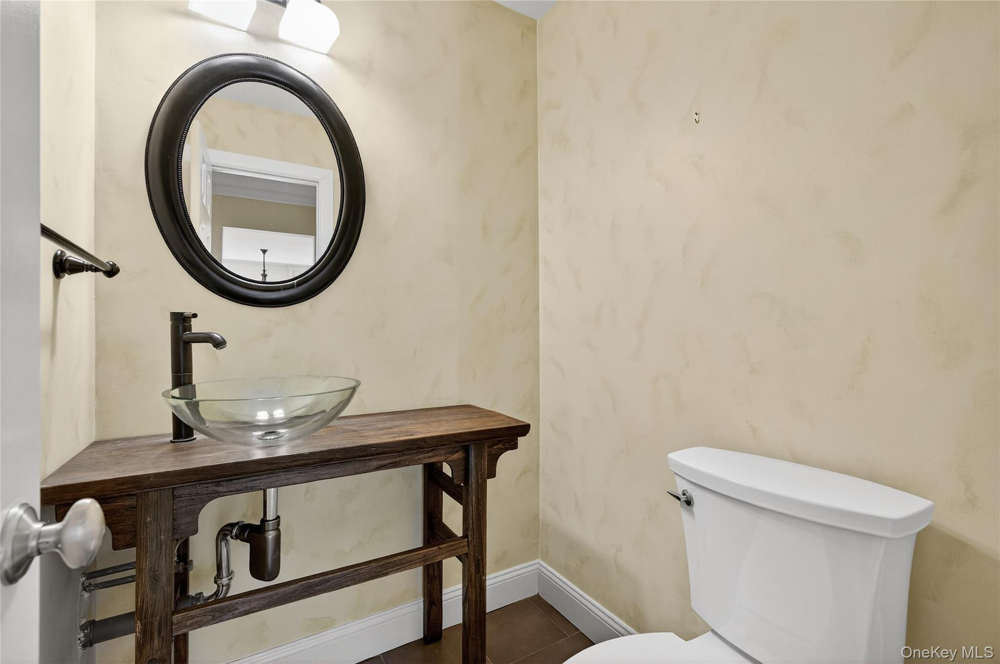 #19 photo, 7 Meadowood Drive, Jericho , NY 11753