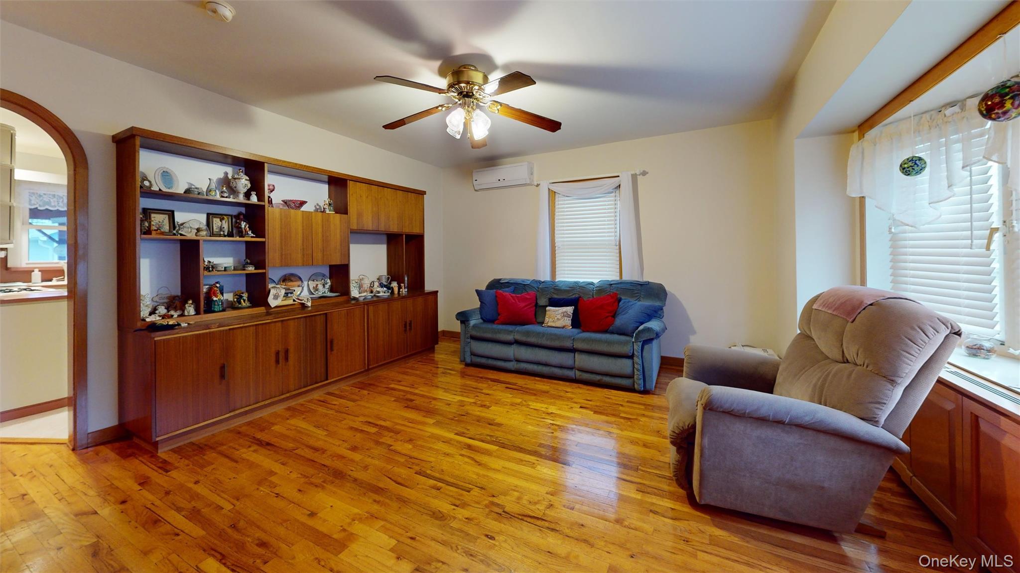 #9 photo, 120 Barrymore Boulevard, Franklin Square , NY 11010