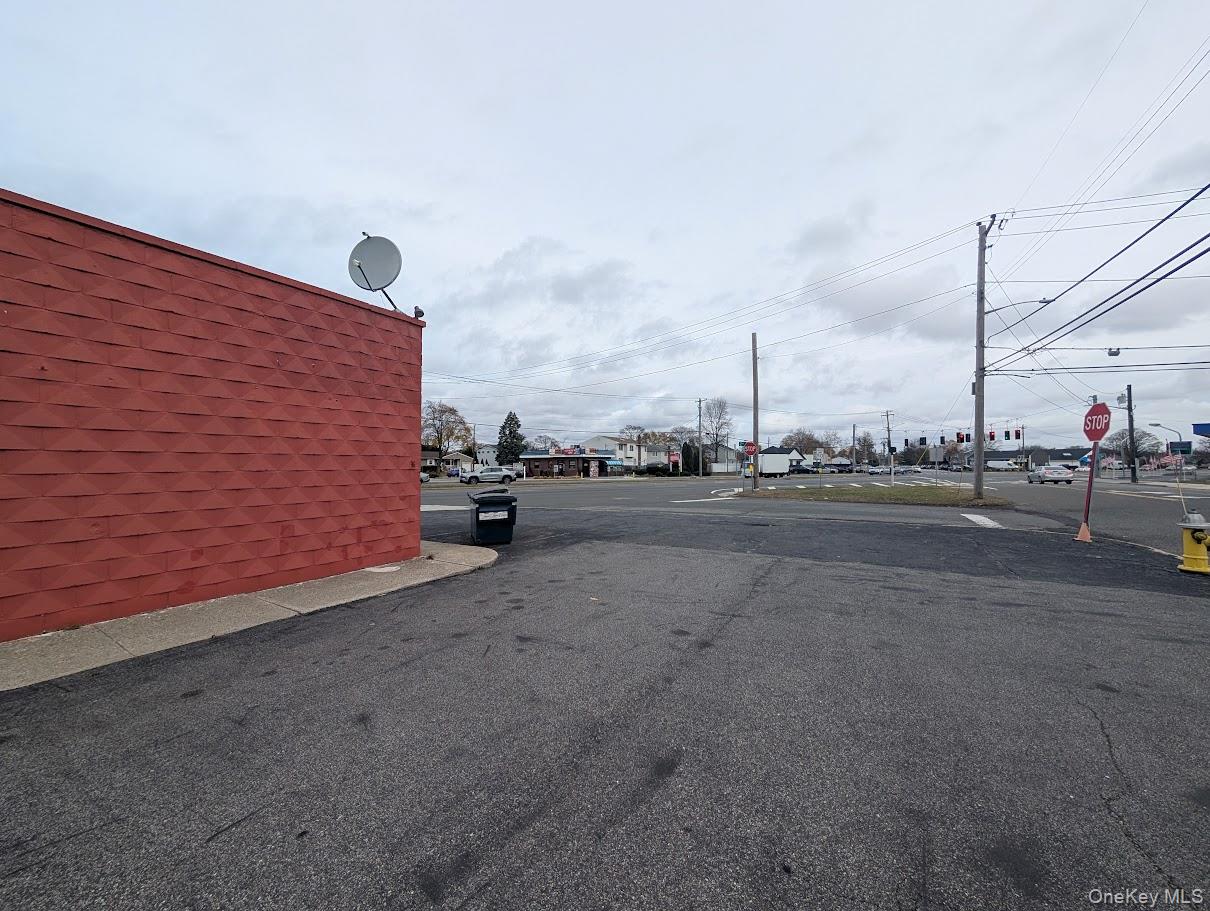 #12 photo, 900 Route 109, Lindenhurst , NY 11757
