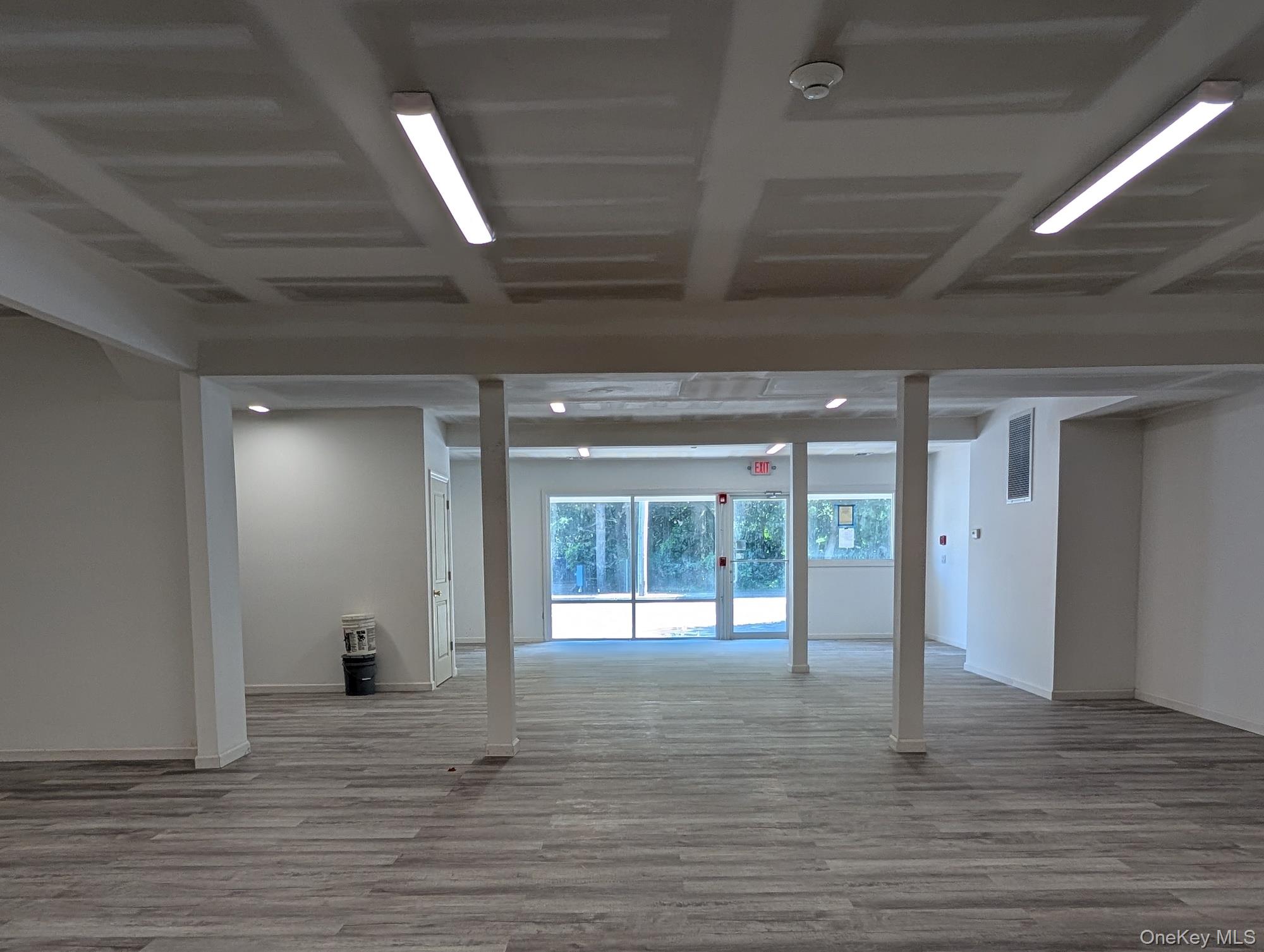 #8 photo, 567 Route 25A, 东长岛 Rocky Point , NY 11778