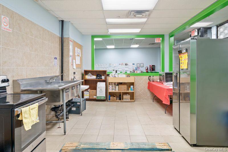 #10 photo, 2060 Wallace Avenue, Bronx , NY 10462