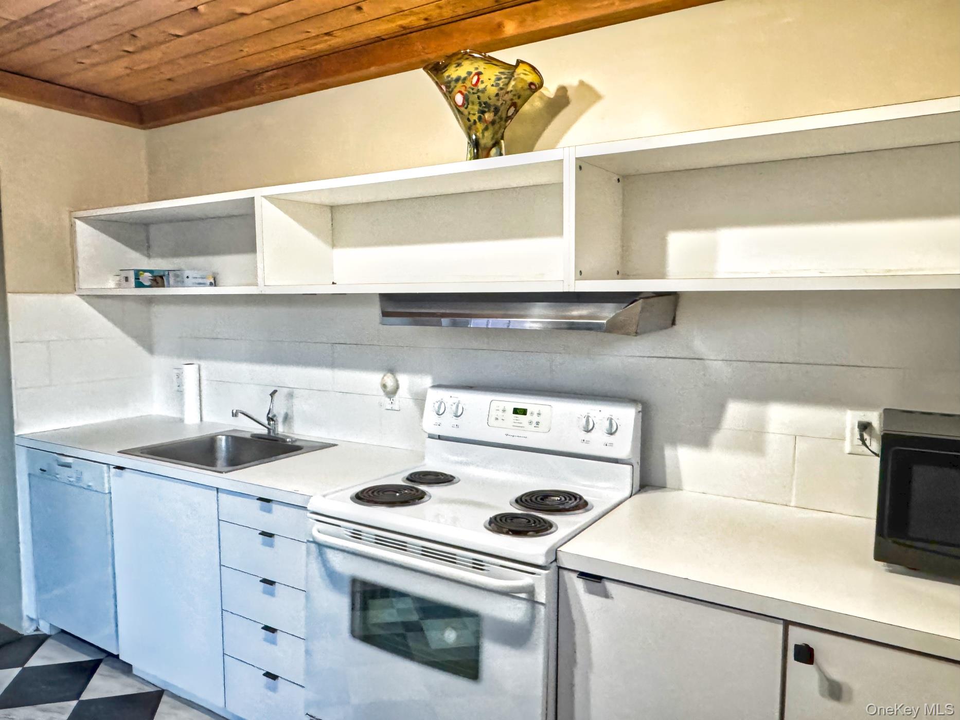 #11 photo, 34 Maple St. Maple Street, Islip , NY 11751