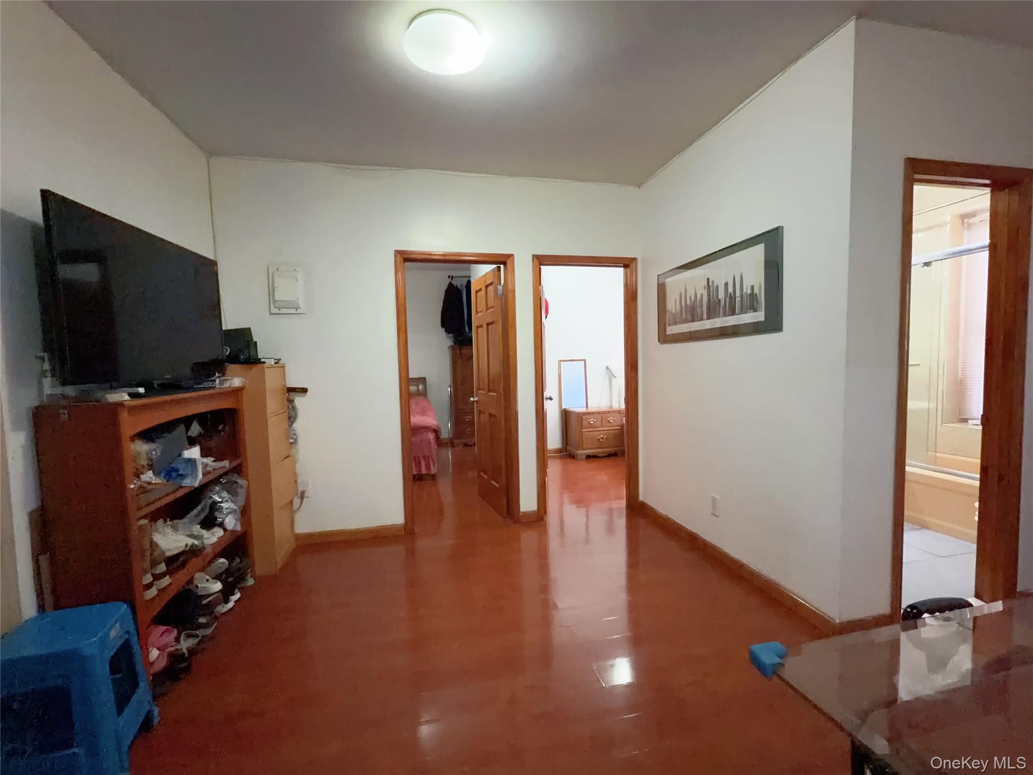 #11 photo, 8811 Elmhurst Avenue, 뉴욕퀸즈 Elmhurst , NY 11373