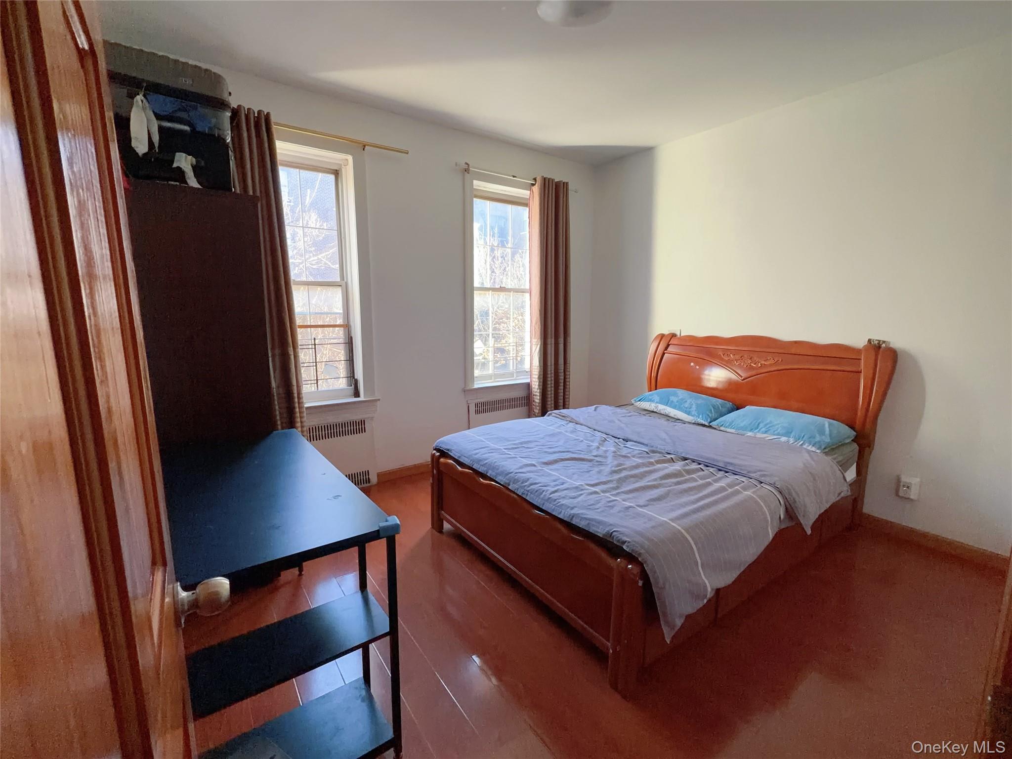 #6 photo, 8811 Elmhurst Avenue, 뉴욕퀸즈 Elmhurst , NY 11373