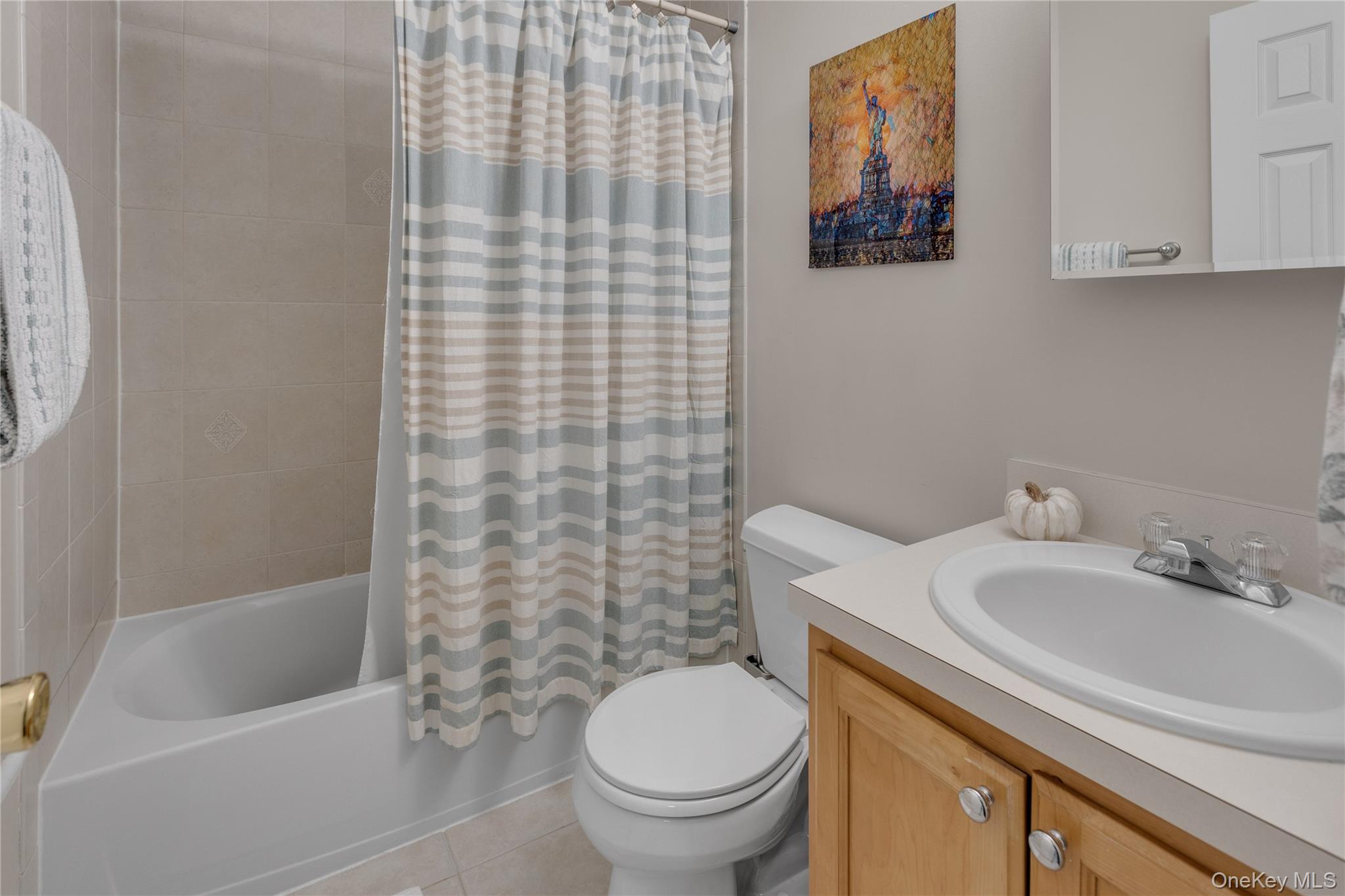 #13 photo, 32 Scarborough Drive, מחוז סאפוק Smithtown , NY 11787