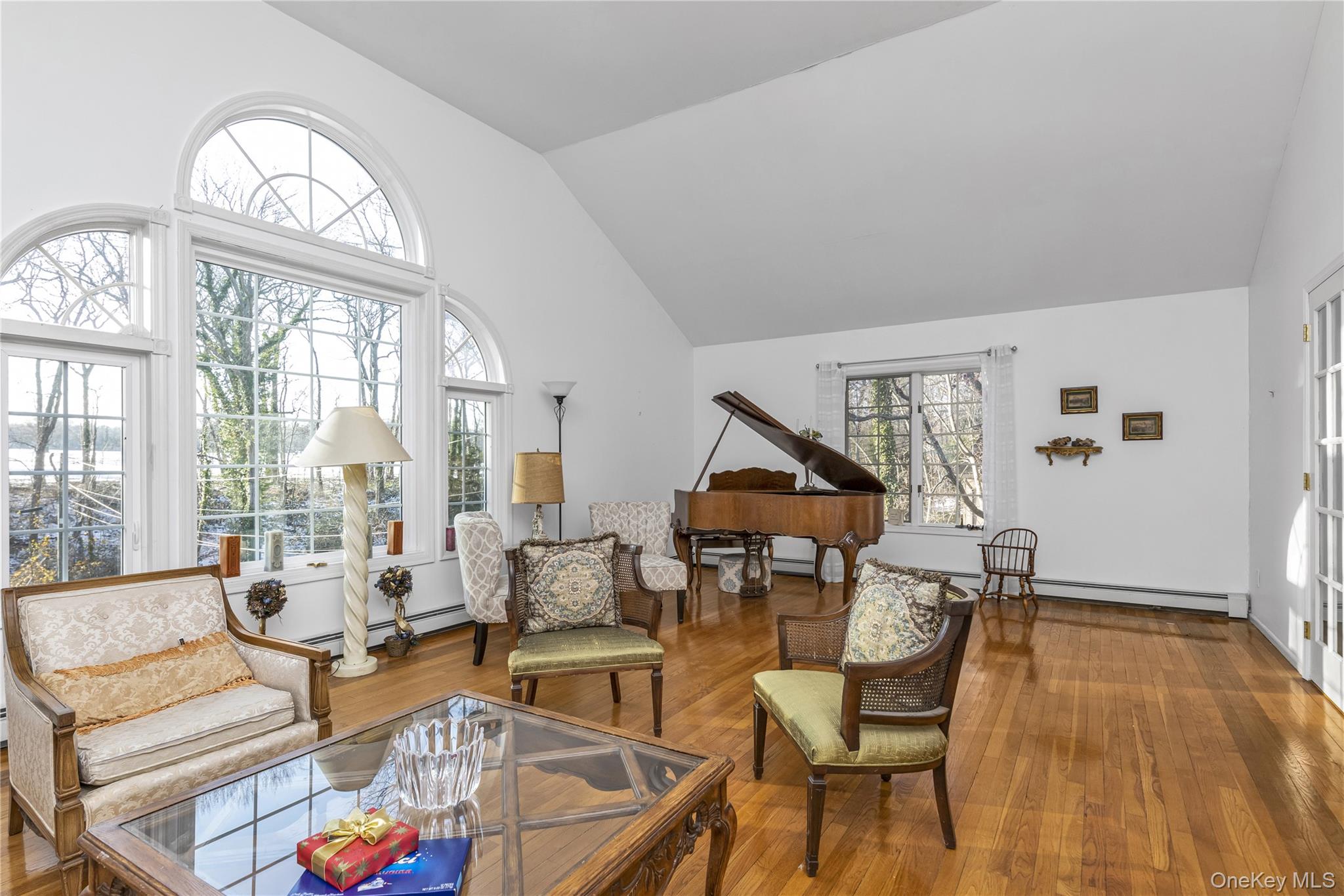 #11 photo, 39 Fleets Cove Road, سوفولك Huntington , NY 11743