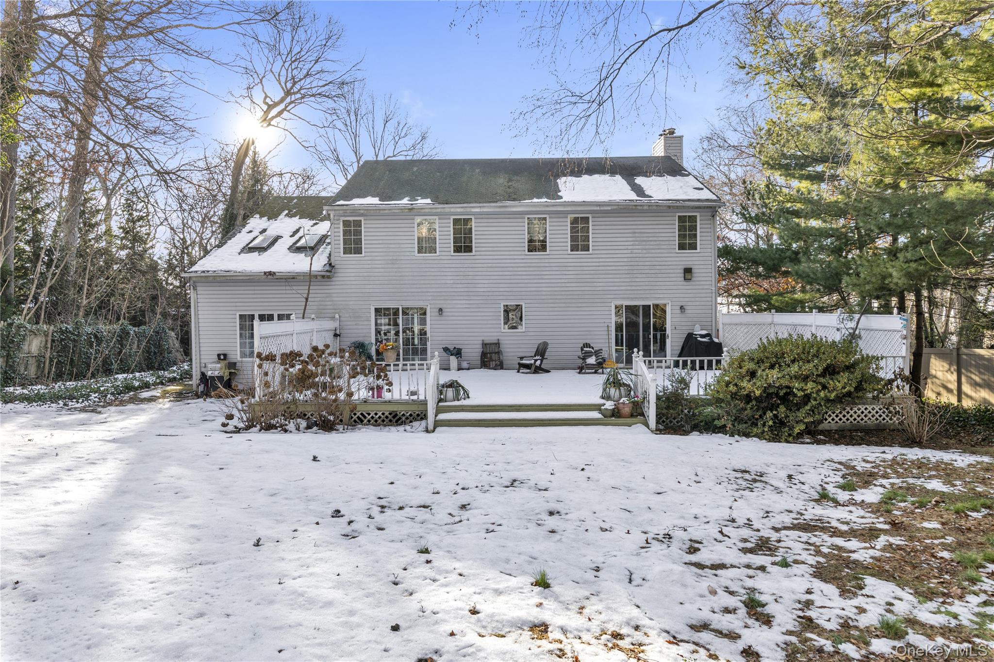 #19 photo, 39 Fleets Cove Road, سوفولك Huntington , NY 11743