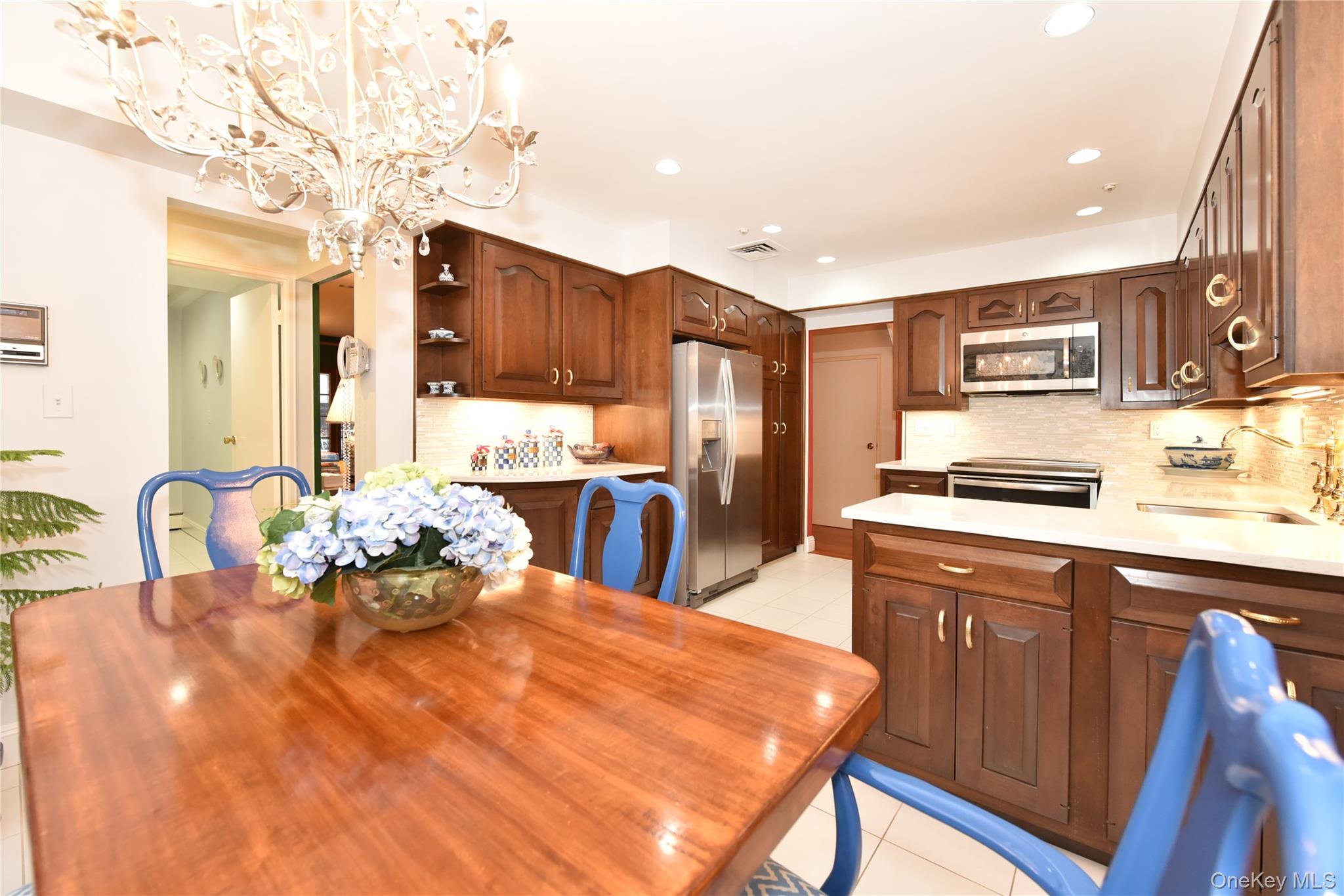 #10 photo, 11 Joy Drive, Manhasset Hills , NY 11040