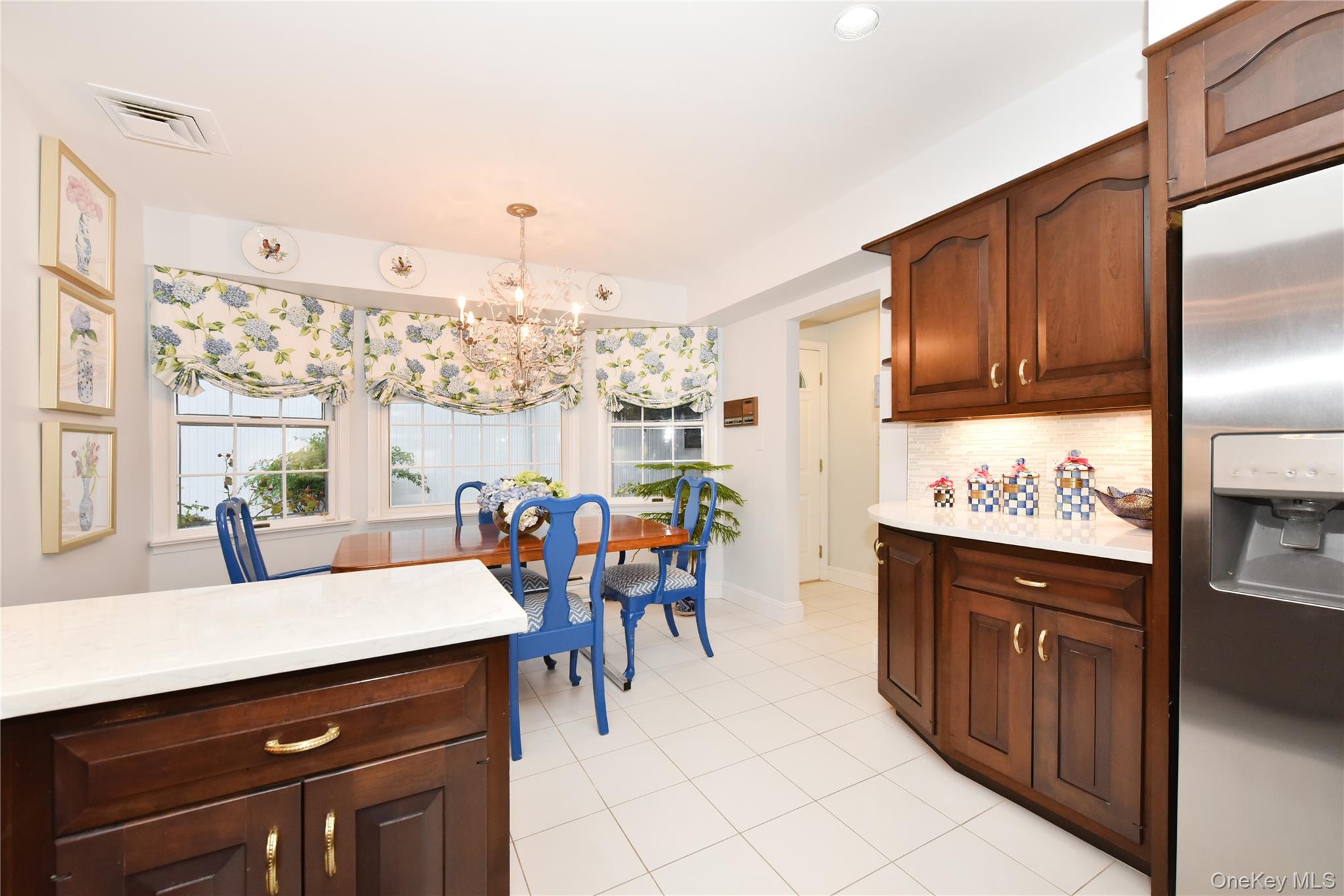 #8 photo, 11 Joy Drive, Manhasset Hills , NY 11040