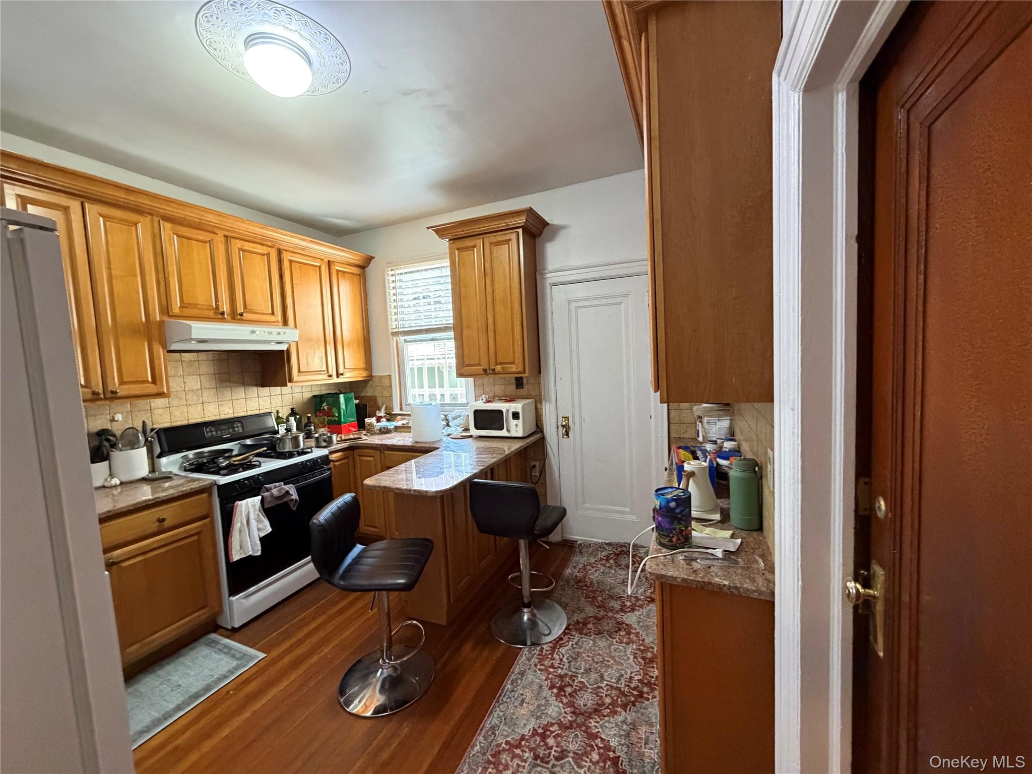 #14 photo, 40-36 69 Street, קווינס Woodside , NY 11377