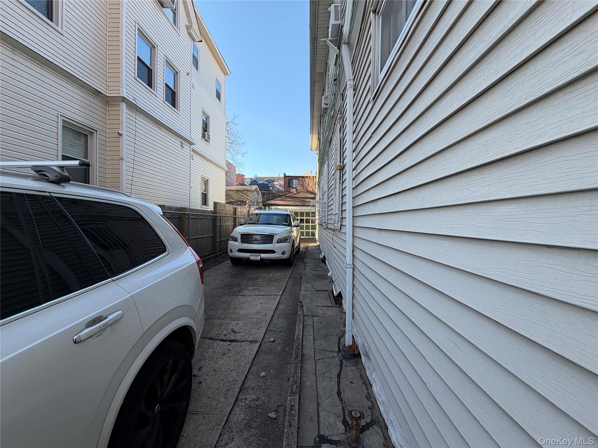 #5 photo, 40-36 69 Street, קווינס Woodside , NY 11377