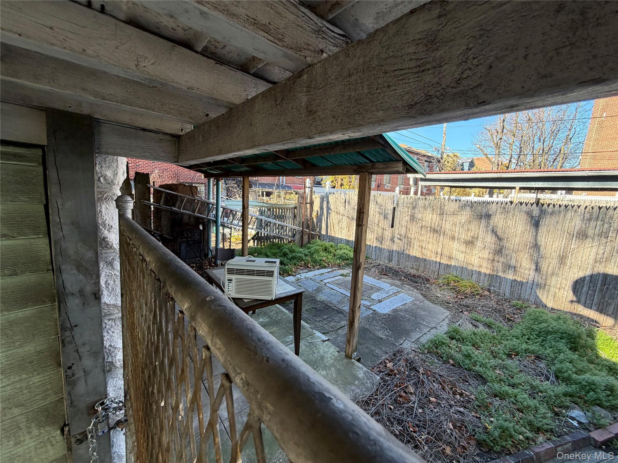 #7 photo, 40-36 69 Street, קווינס Woodside , NY 11377