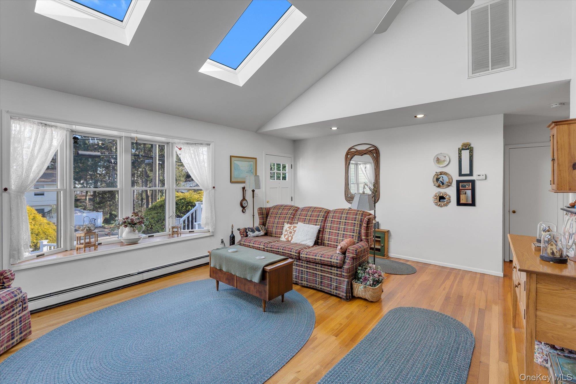 #2 photo, 85 Catherine Street, 롱 아일랜드 East Northport , NY 11731