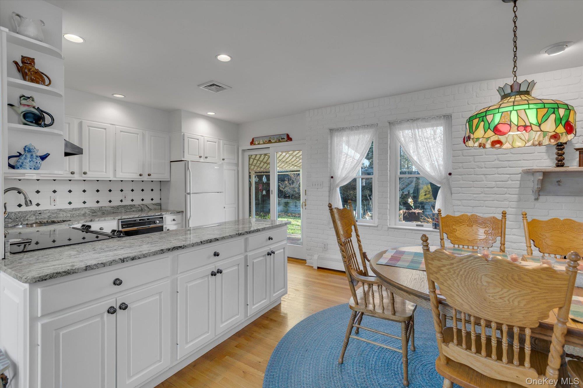 #7 photo, 85 Catherine Street, 롱 아일랜드 East Northport , NY 11731