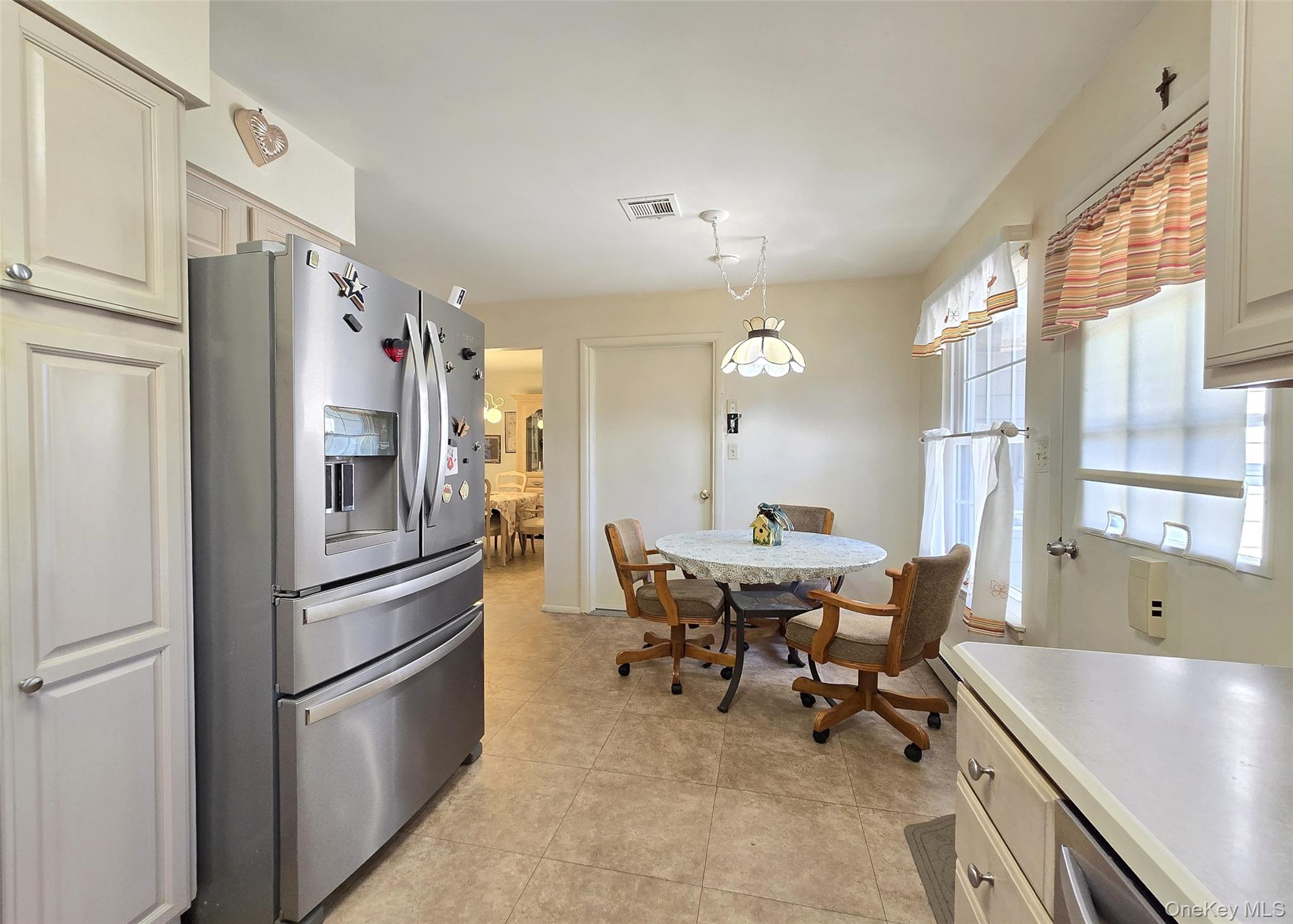 #8 photo, 289 Cardiff Court, 롱 아일랜드 Ridge , NY 11961