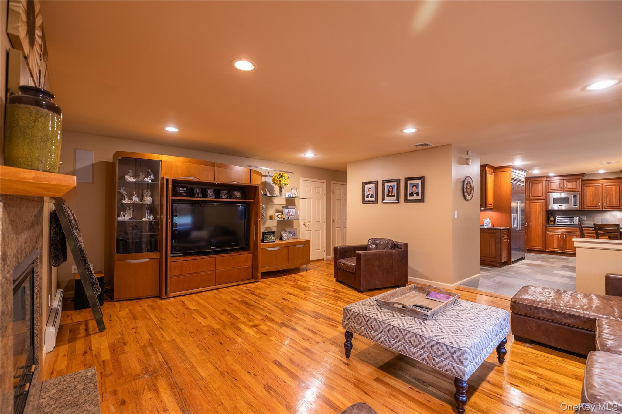 #14 photo, 2119 Rosemont Street, North Bellmore , NY 11710