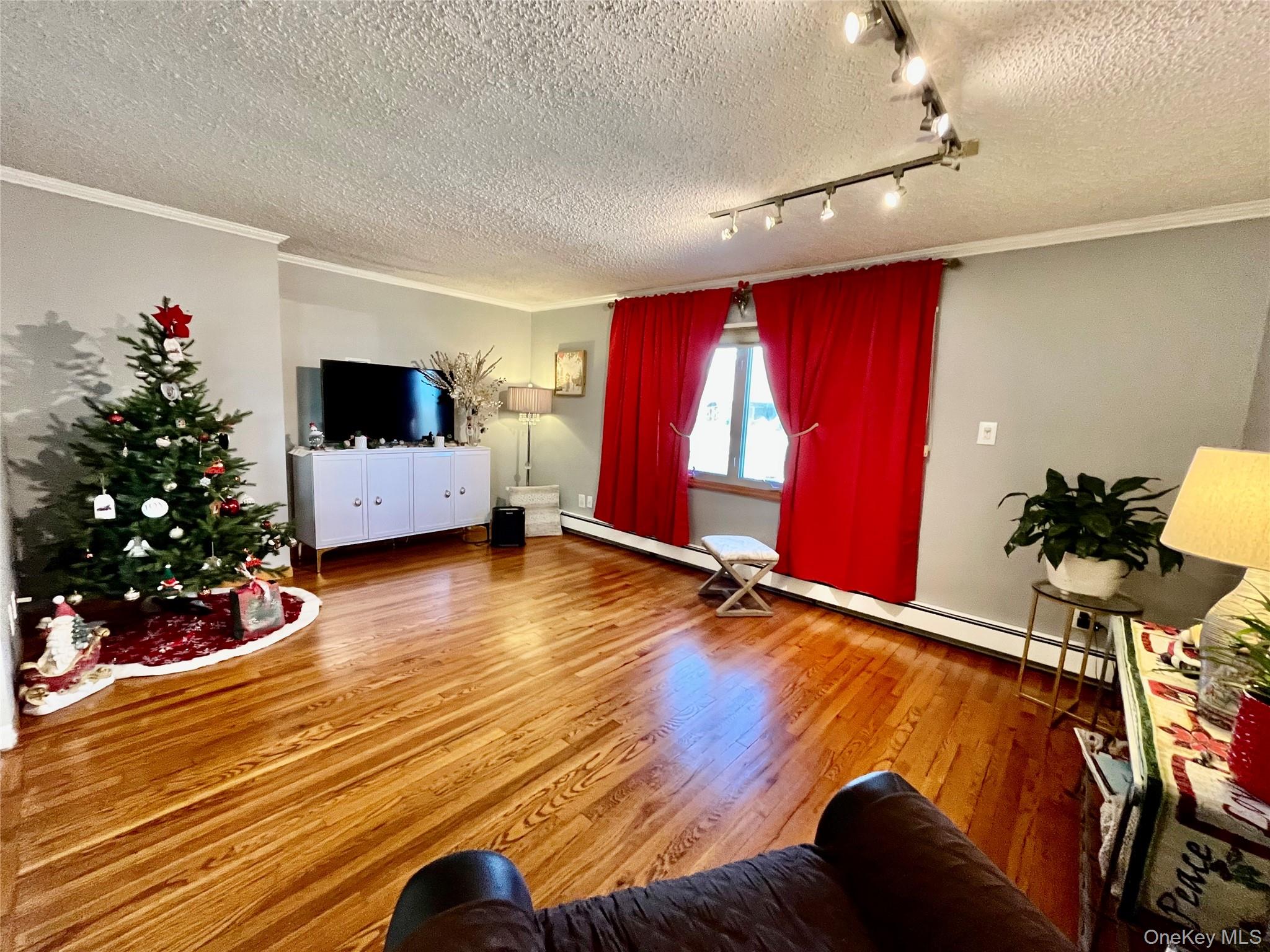 #11 photo, 182 Lexington Avenue, ناسو Franklin Square , NY 11010