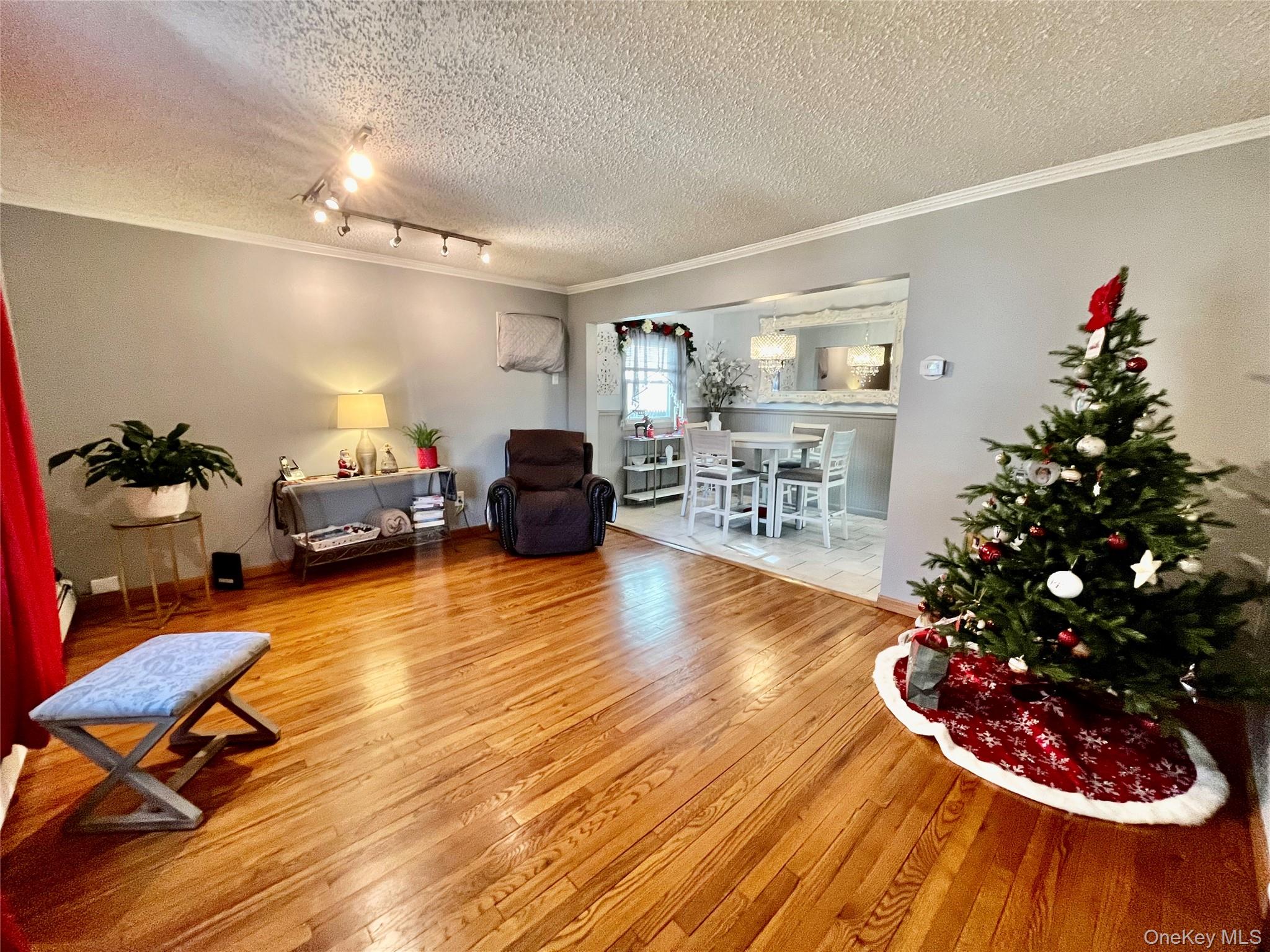 #12 photo, 182 Lexington Avenue, ناسو Franklin Square , NY 11010