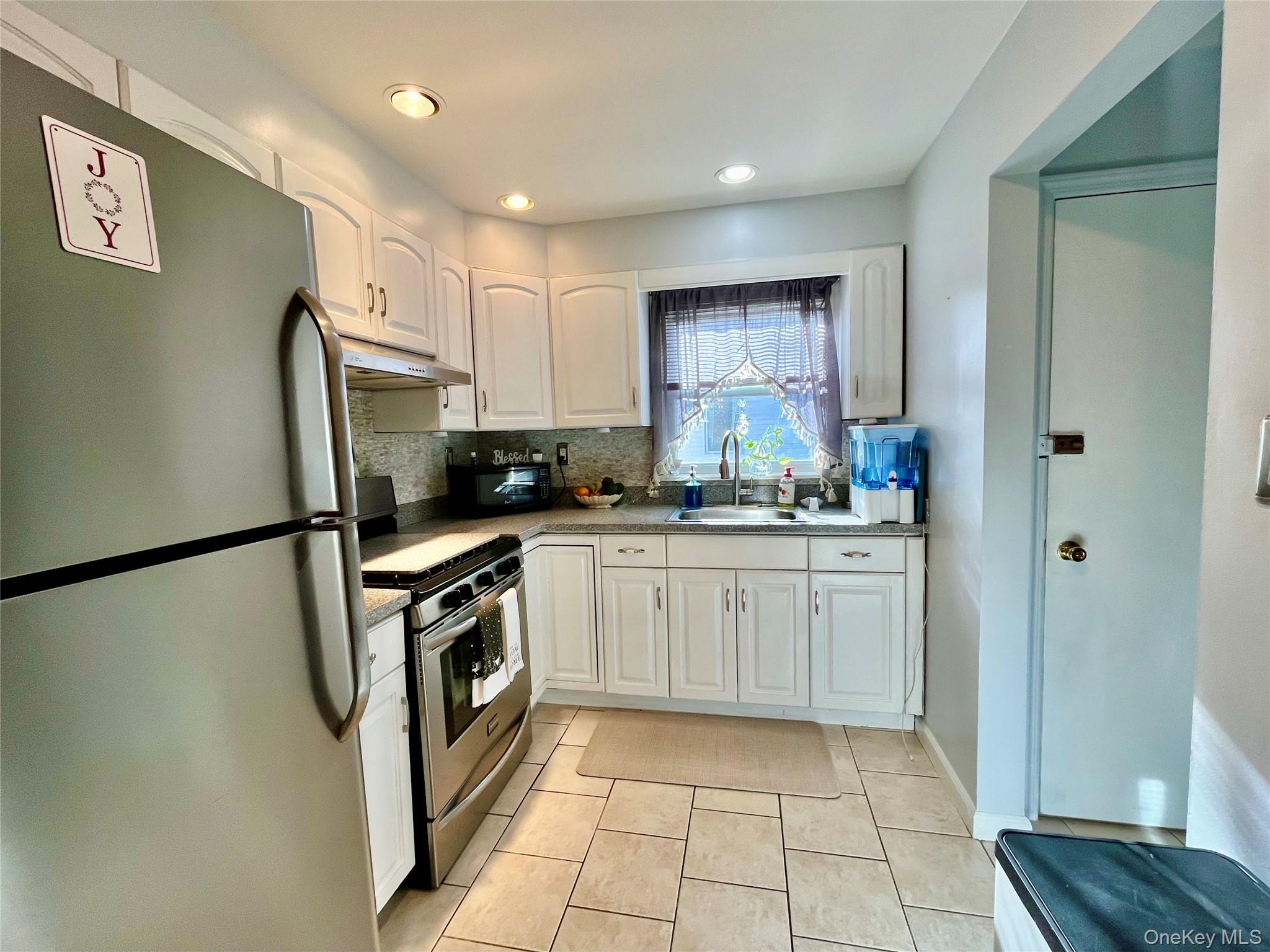 #9 photo, 182 Lexington Avenue, ناسو Franklin Square , NY 11010