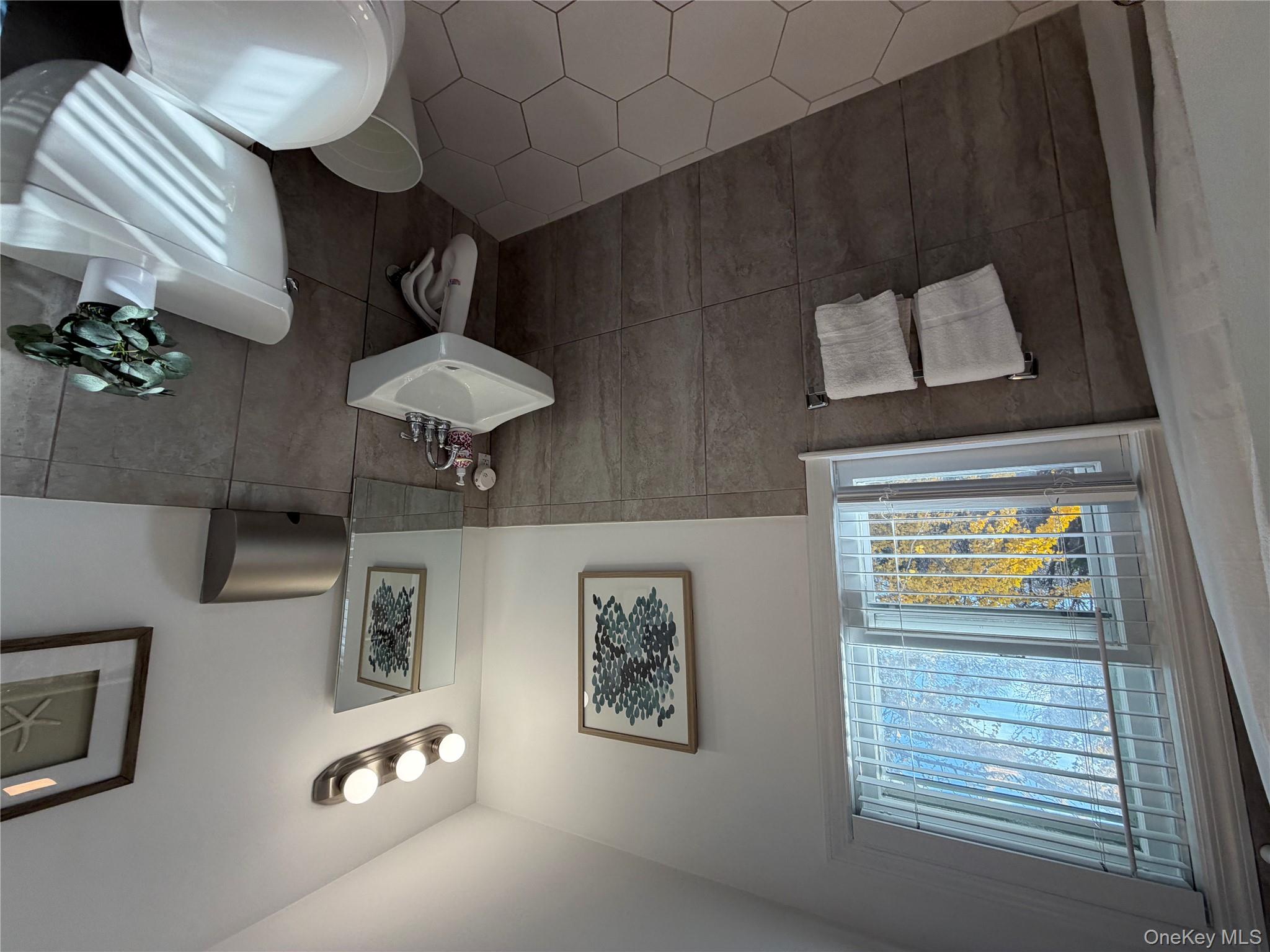 #12 photo, 380 Ed's Road, Саффолк ‖ Southold , NY 11971