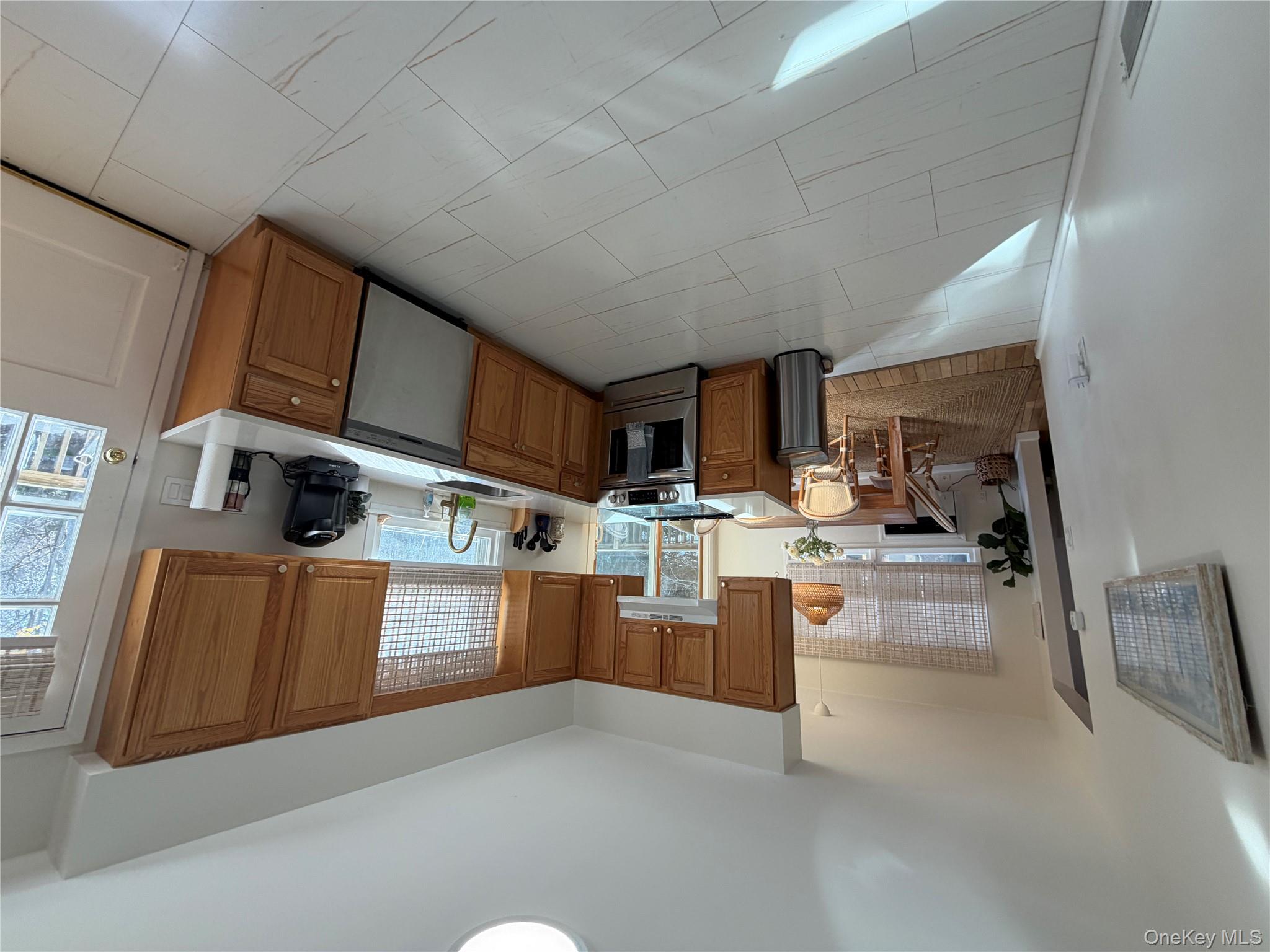 #6 photo, 380 Ed's Road, Саффолк ‖ Southold , NY 11971