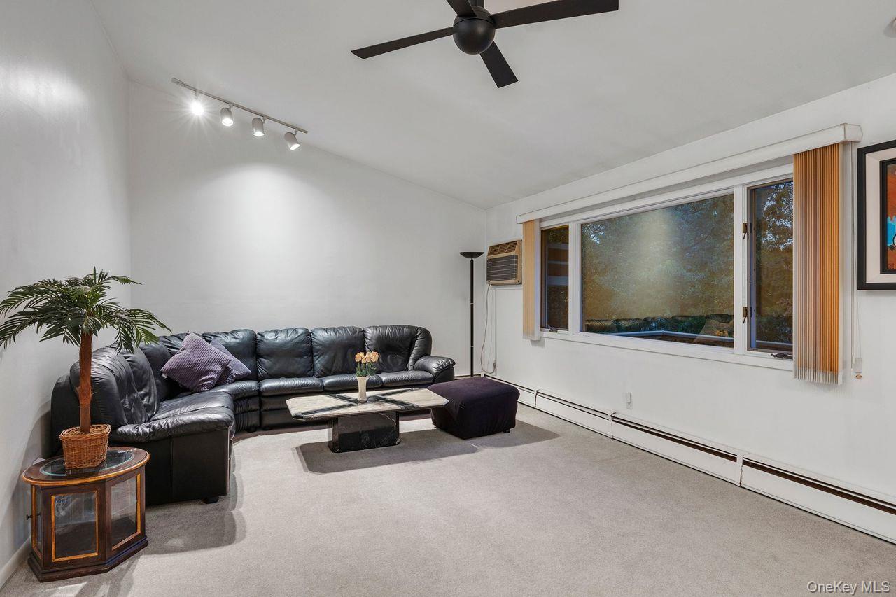 #15 photo, 2545 Horace Court, 长岛 Bellmore , NY 11710