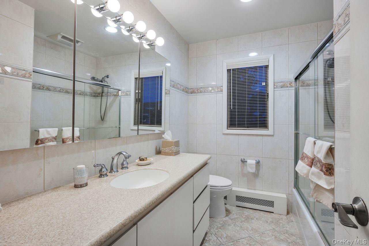 #18 photo, 2545 Horace Court, 长岛 Bellmore , NY 11710