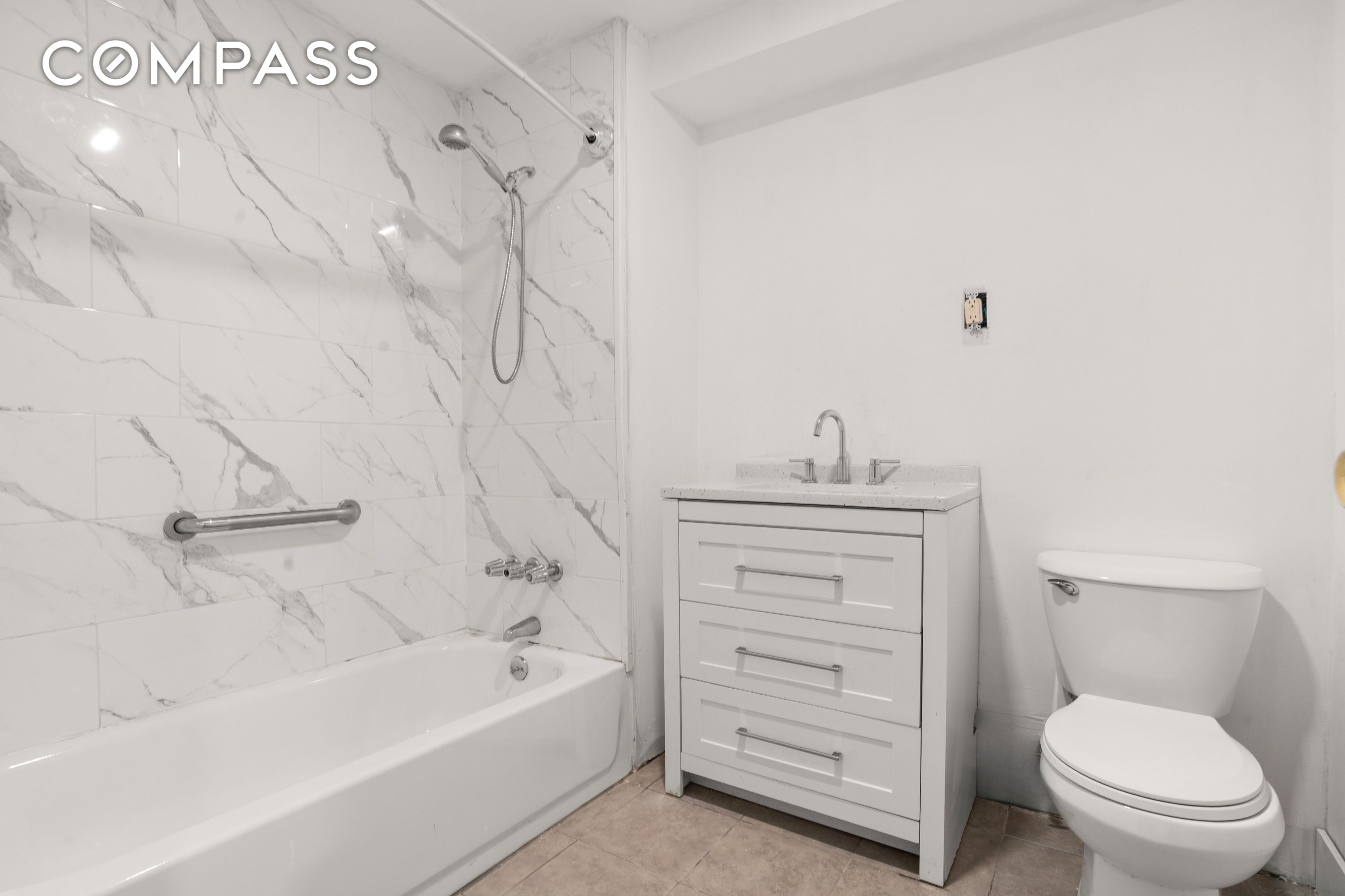 #11 photo, 1042 Hall Place, Longwood , NY 10459