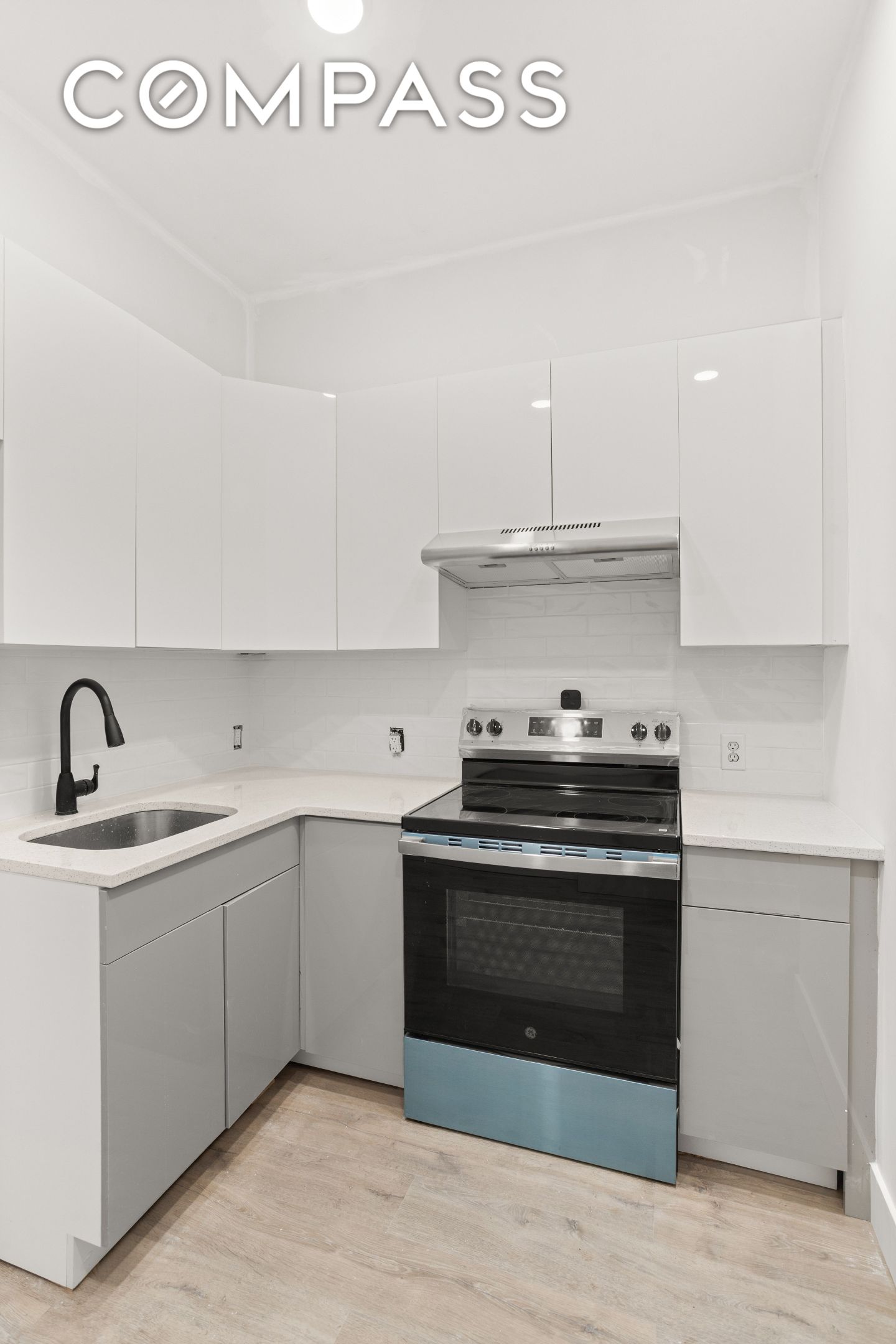 #15 photo, 1042 Hall Place, Longwood , NY 10459