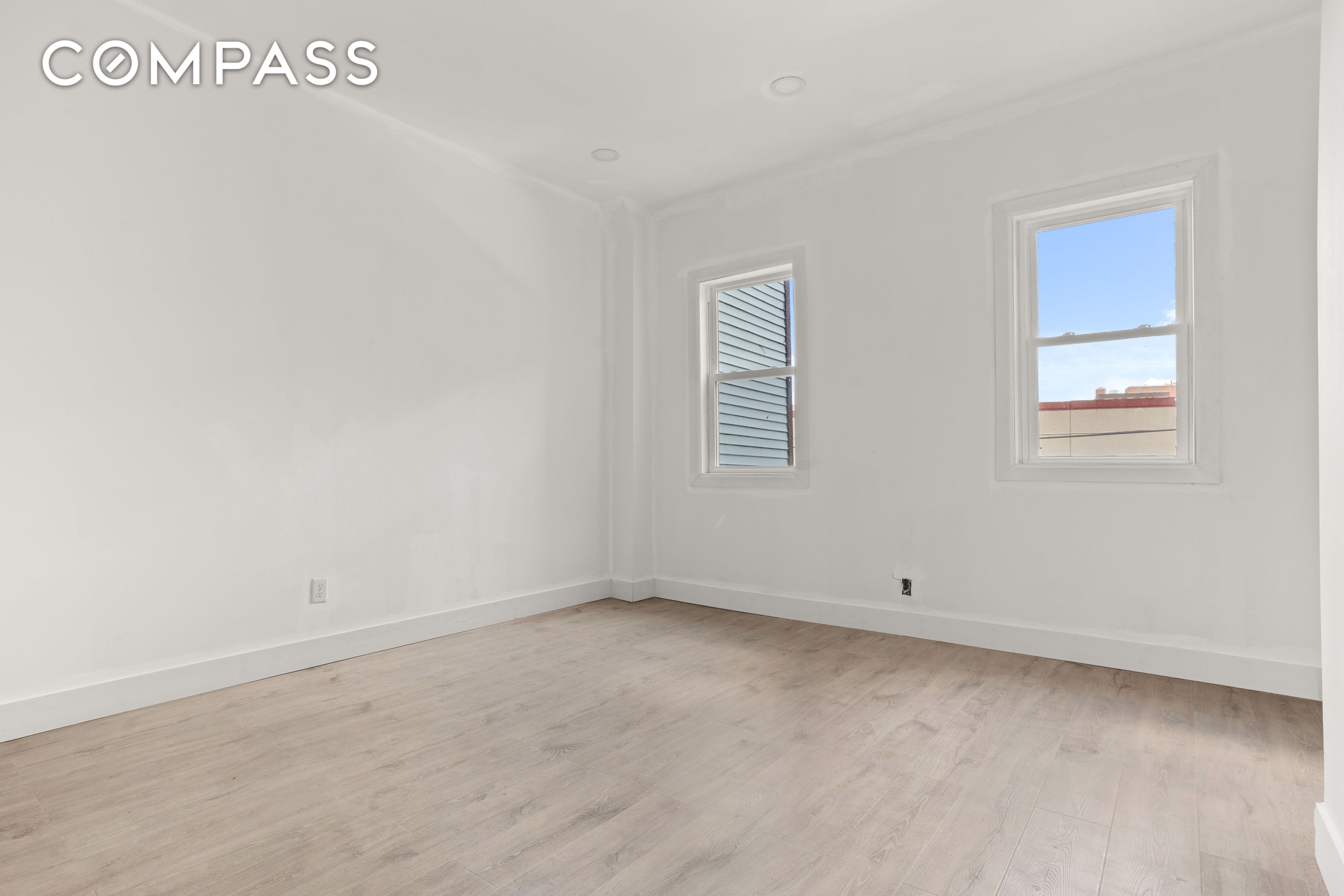 #6 photo, 1042 Hall Place, Longwood , NY 10459