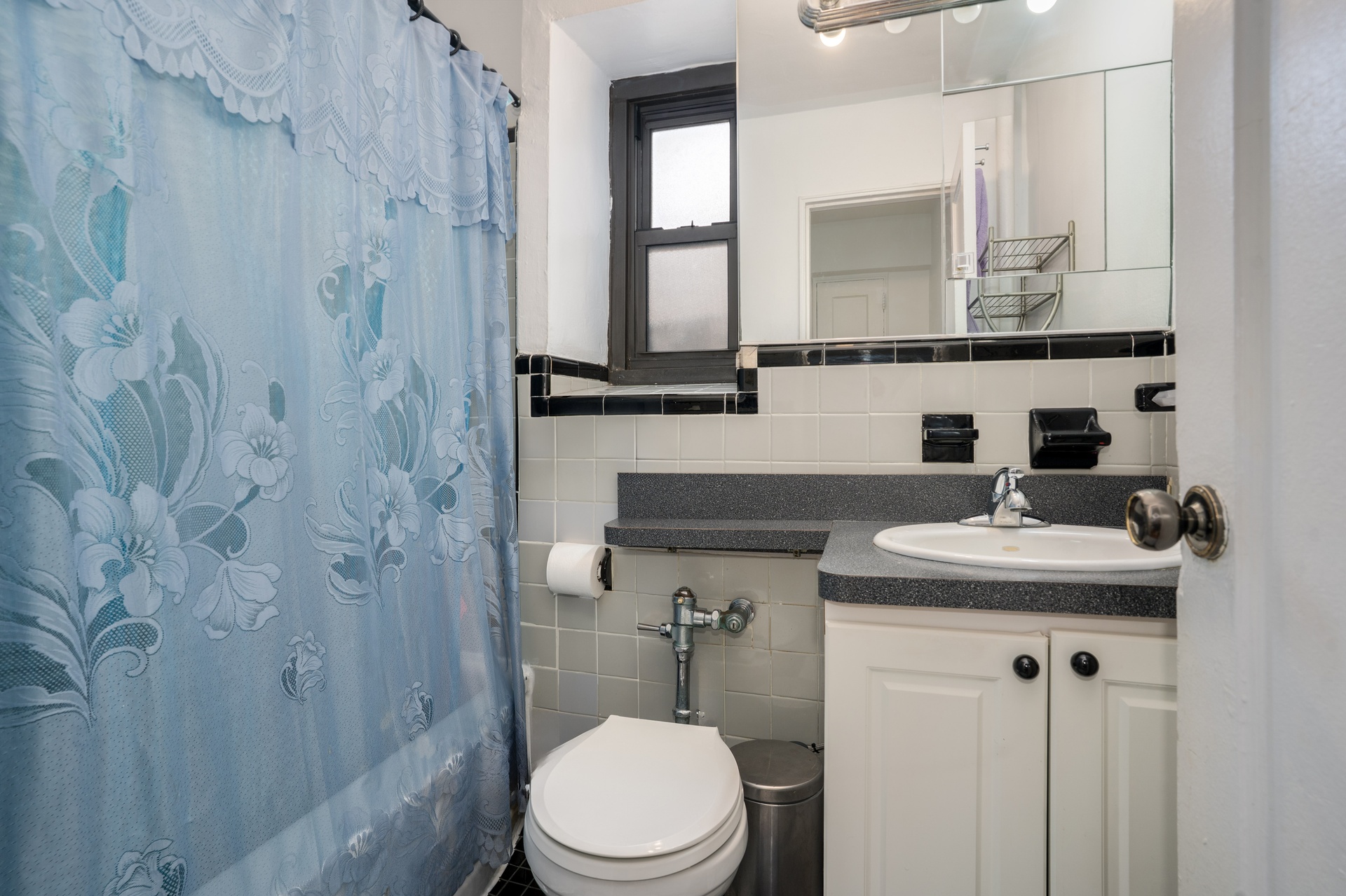 #7 photo, Forest Hills, Forest Hills , NY 11375