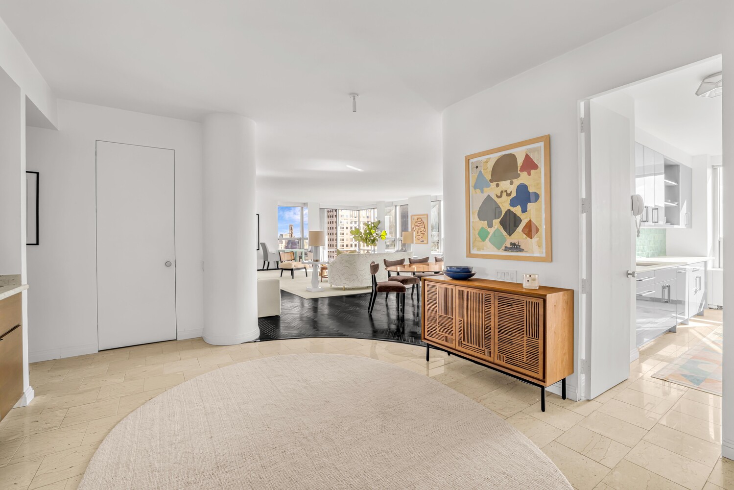 #7 photo, 15 W 53RD Street, Midtown , NY 10019