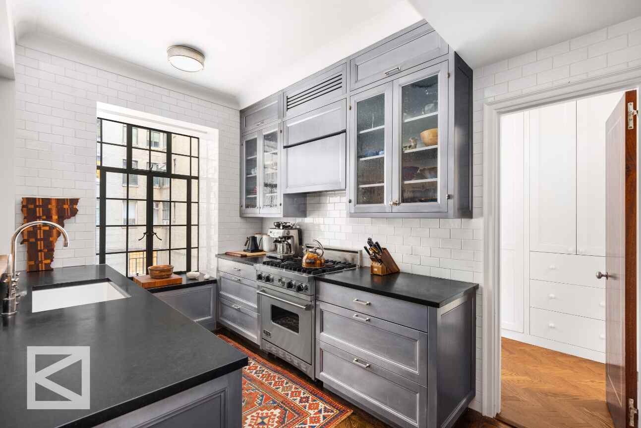 #13 photo, 300 CENTRAL Park W, Upper West Side , NY 10024