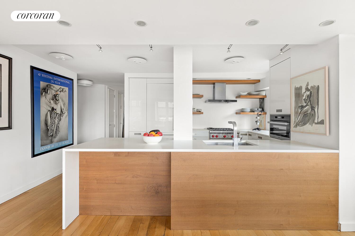 #6 photo, 45 W 67TH Street, Lincoln Square , NY 10023