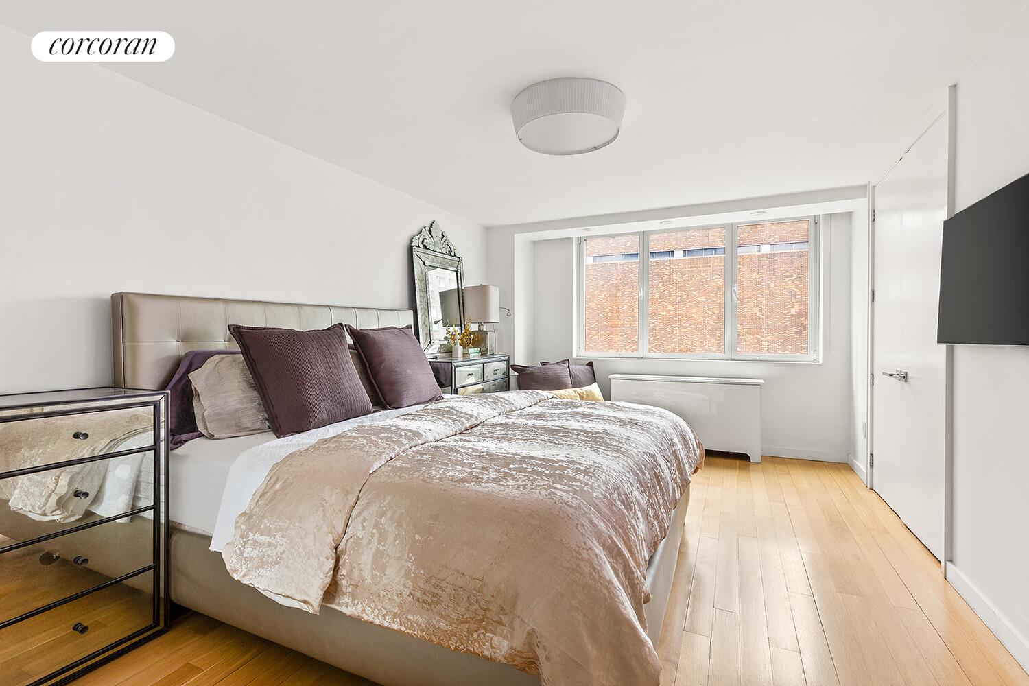 #9 photo, 45 W 67TH Street, Lincoln Square , NY 10023